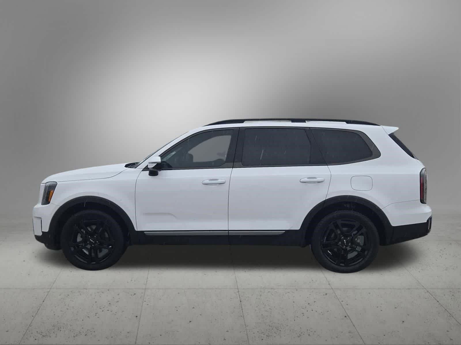 Thumbnail: 2023 Kia Telluride - 3