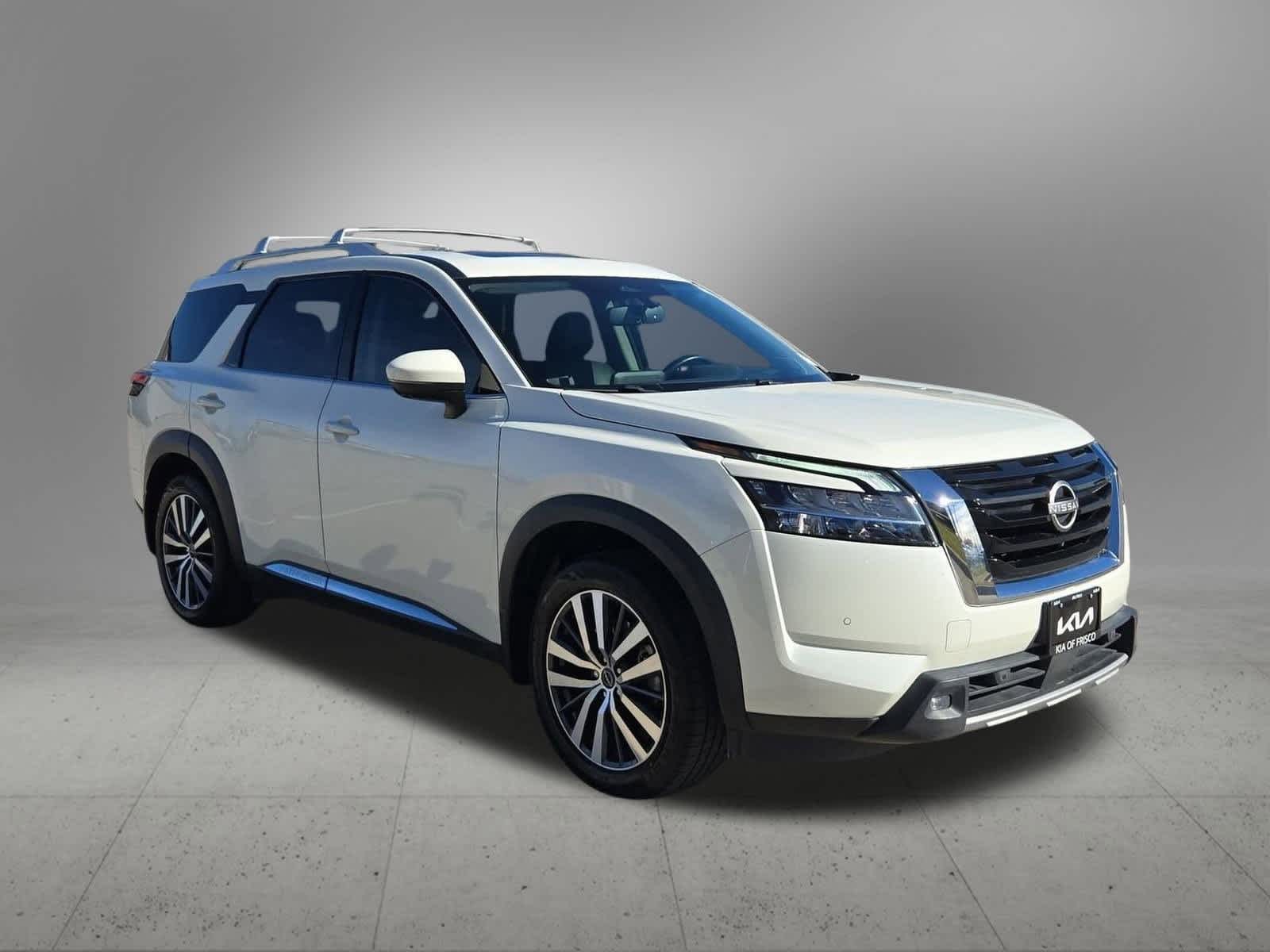 Thumbnail: 2022 Nissan Pathfinder - 8