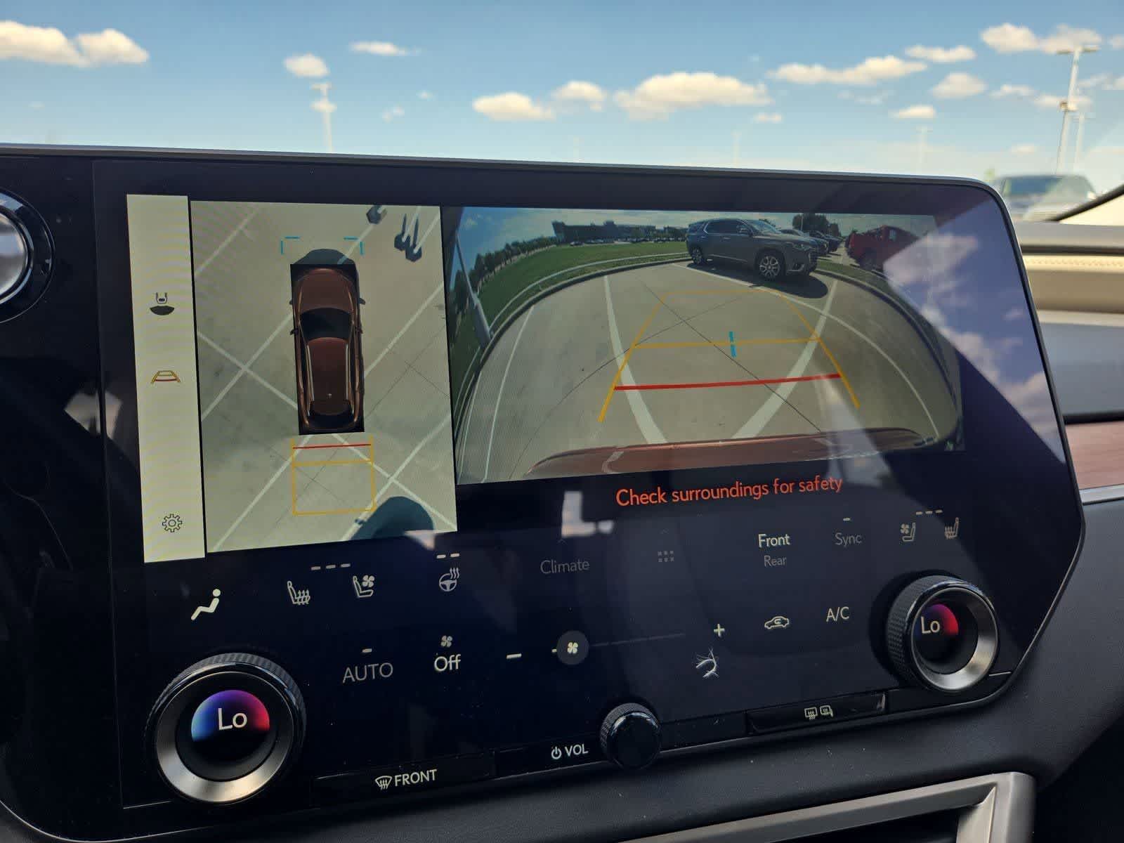 Thumbnail: 2023 Lexus RX - 29