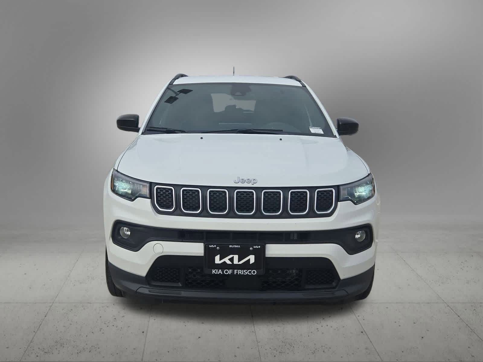 Thumbnail: 2023 Jeep Compass - 9