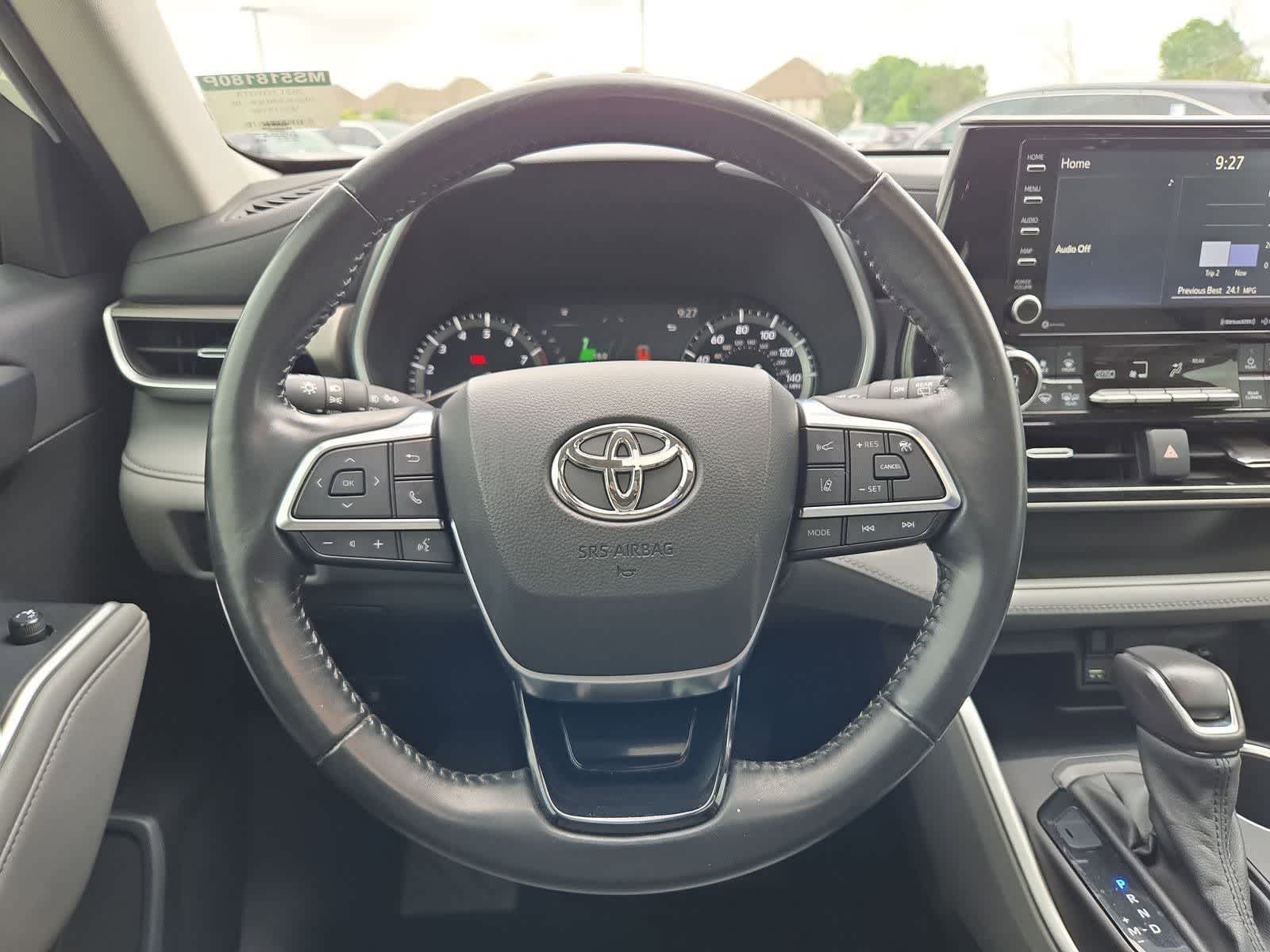 Thumbnail: 2021 Toyota Highlander - 23