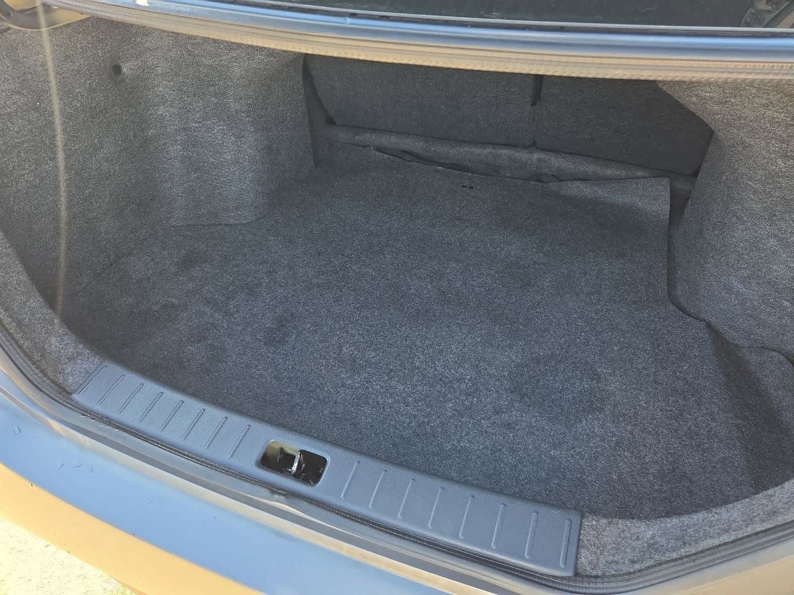 Thumbnail: 2016 Nissan Versa - 30