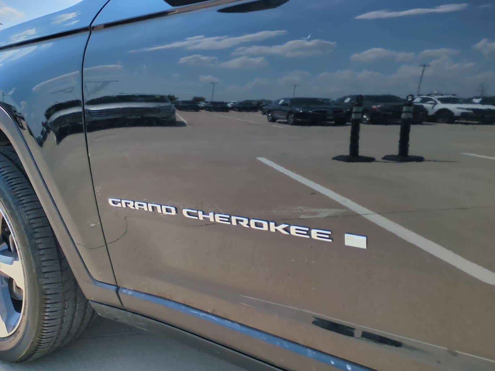 Thumbnail: 2023 Jeep Grand Cherokee - 11