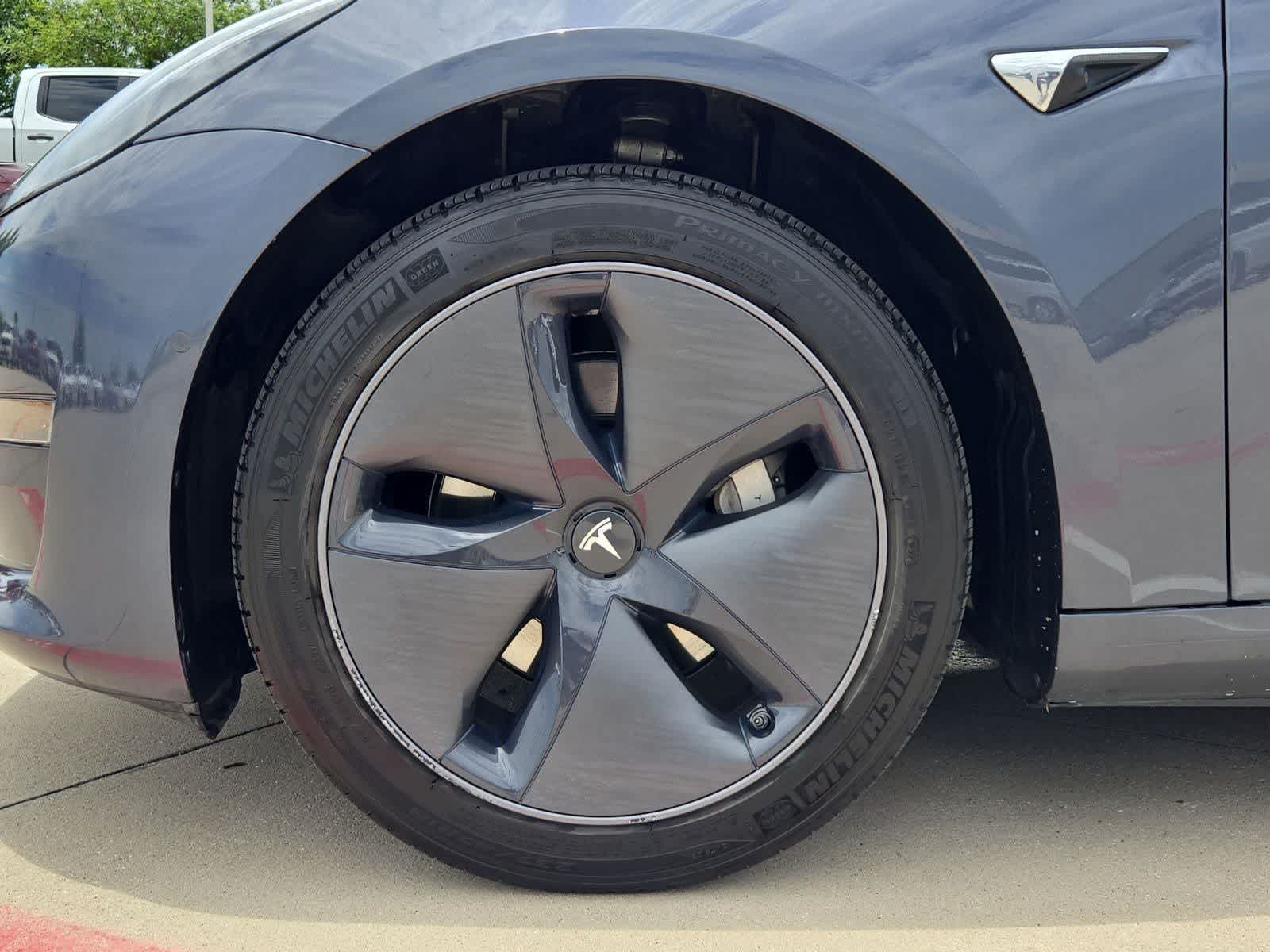 Thumbnail: 2020 Tesla Model 3 - 12