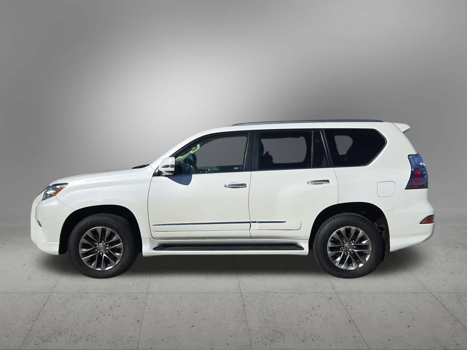 Thumbnail: 2019 Lexus GX - 3