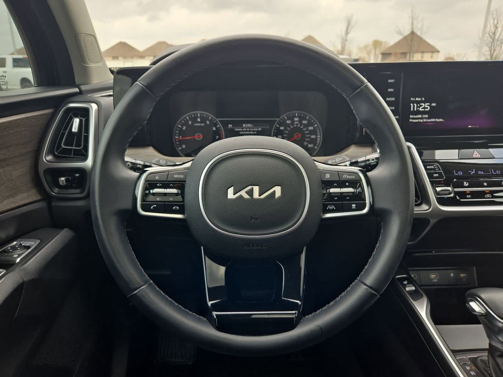 Thumbnail: 2023 Kia Sorento - 22