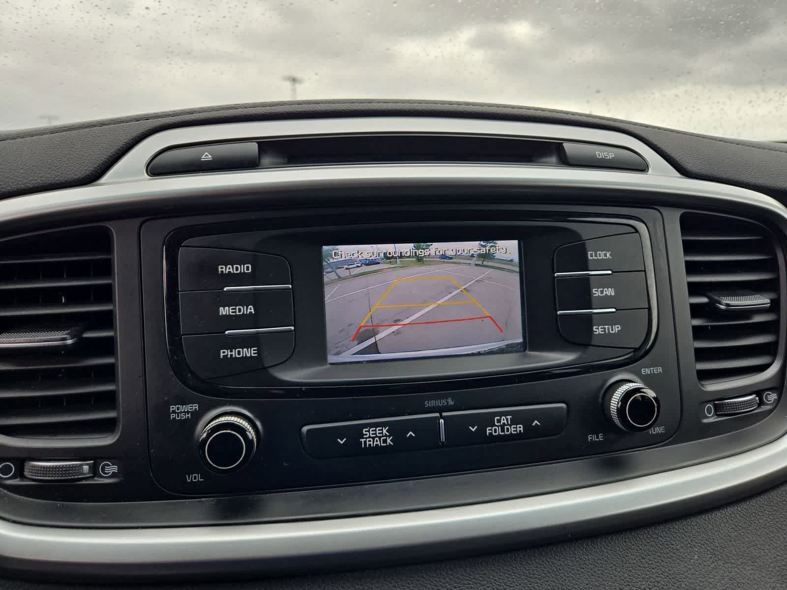 Thumbnail: 2016 Kia Sorento - 26