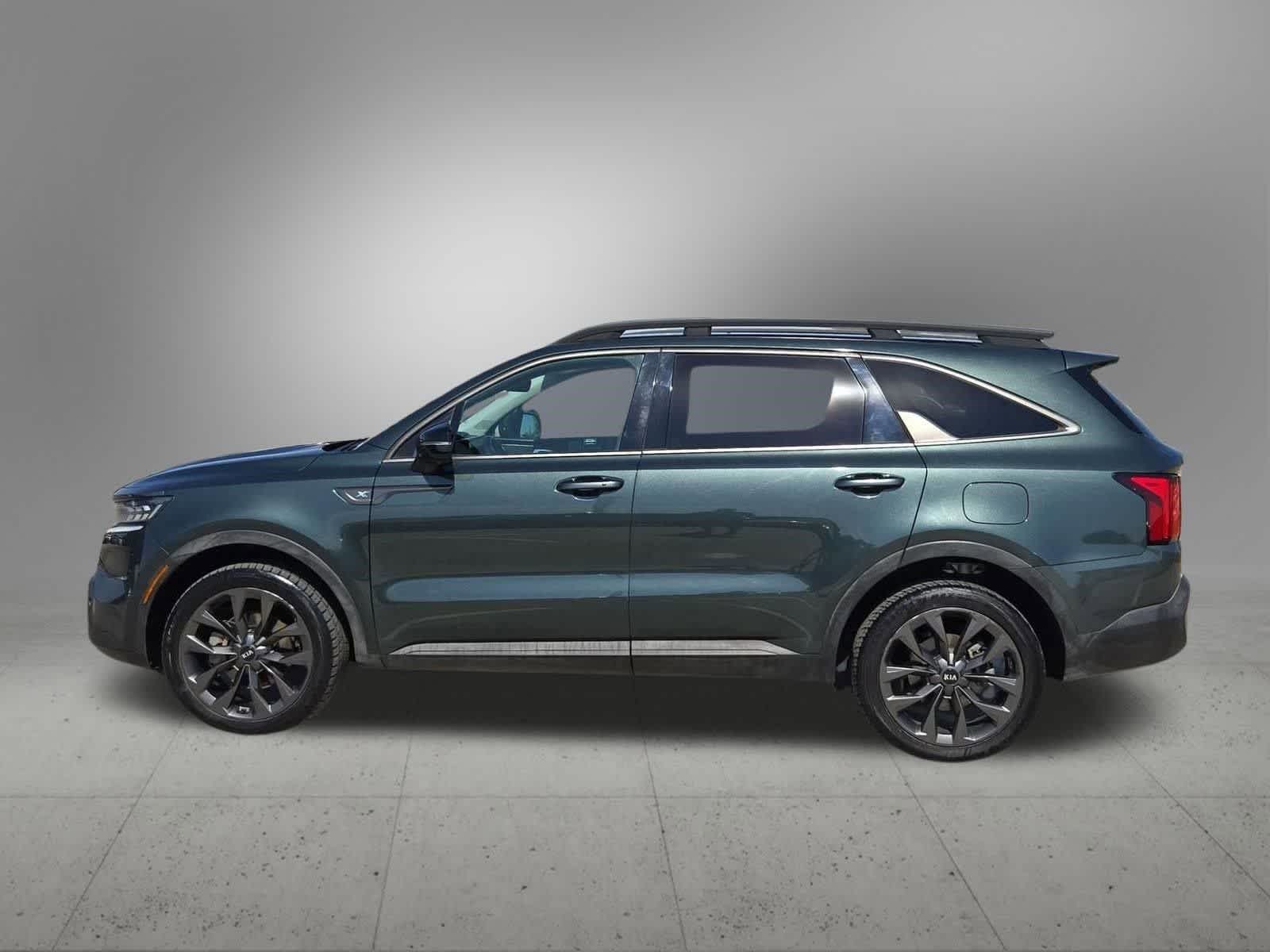 Thumbnail: 2021 Kia Sorento - 3