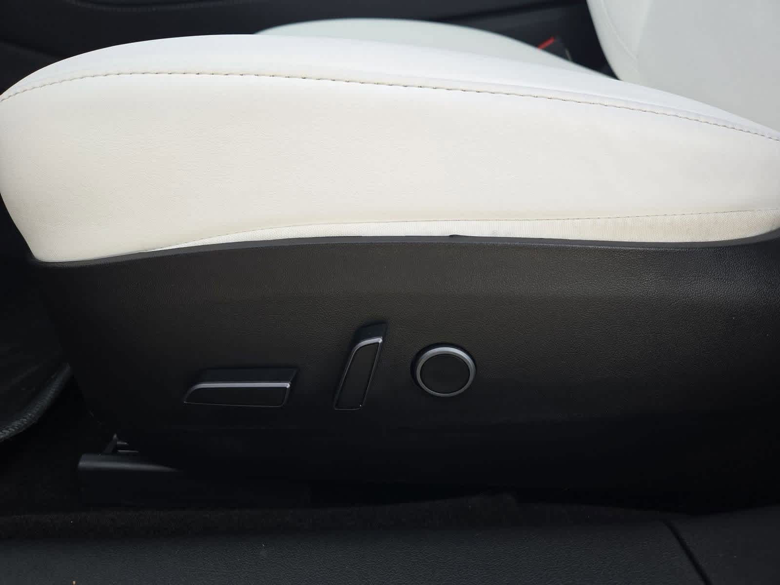 Thumbnail: 2023 Tesla Model 3 - 15