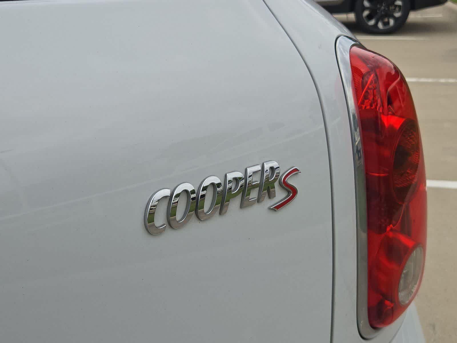 Thumbnail: 2014 MINI Cooper Countryman - 12