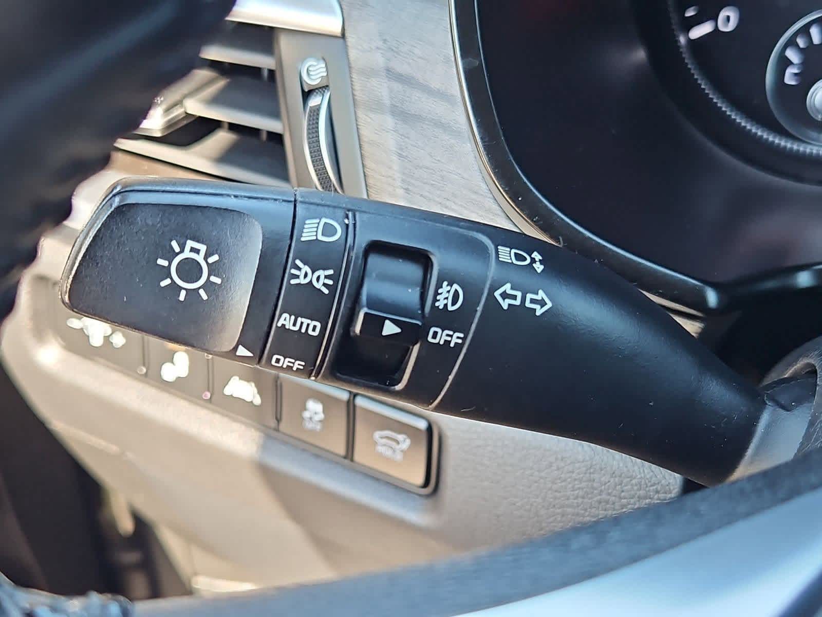 Thumbnail: 2020 Kia Telluride - 28