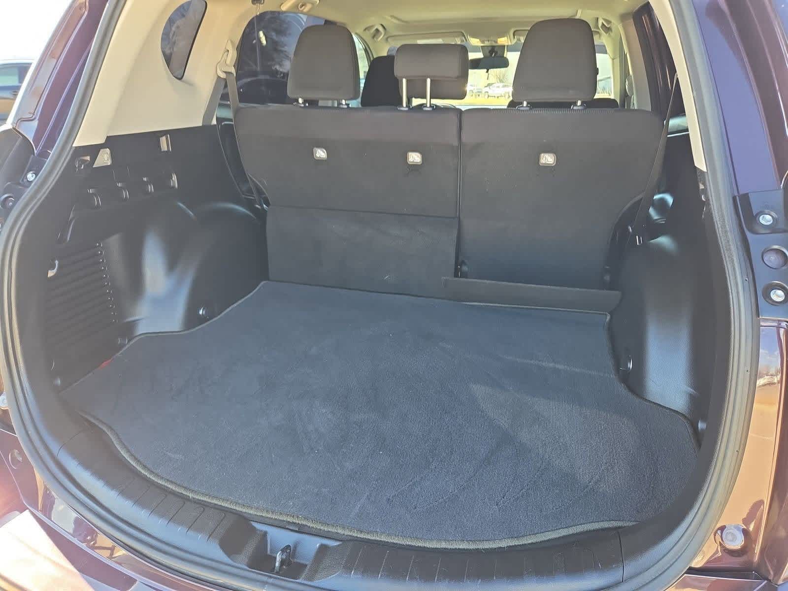 Thumbnail: 2018 Toyota RAV4 - 35