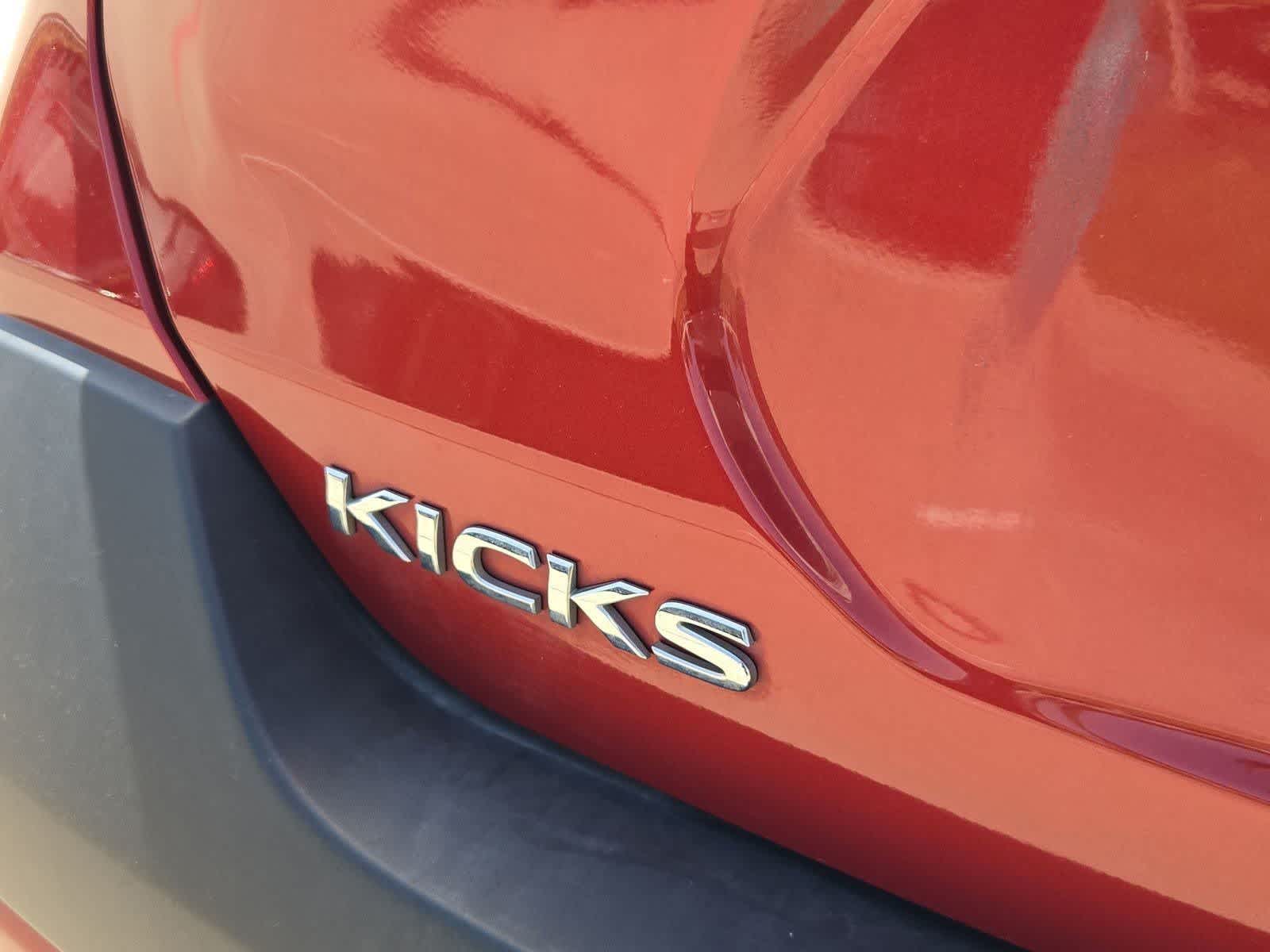 Thumbnail: 2018 Nissan Kicks - 11