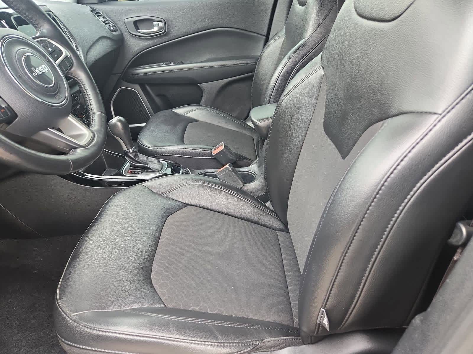 Thumbnail: 2019 Jeep Compass - 16