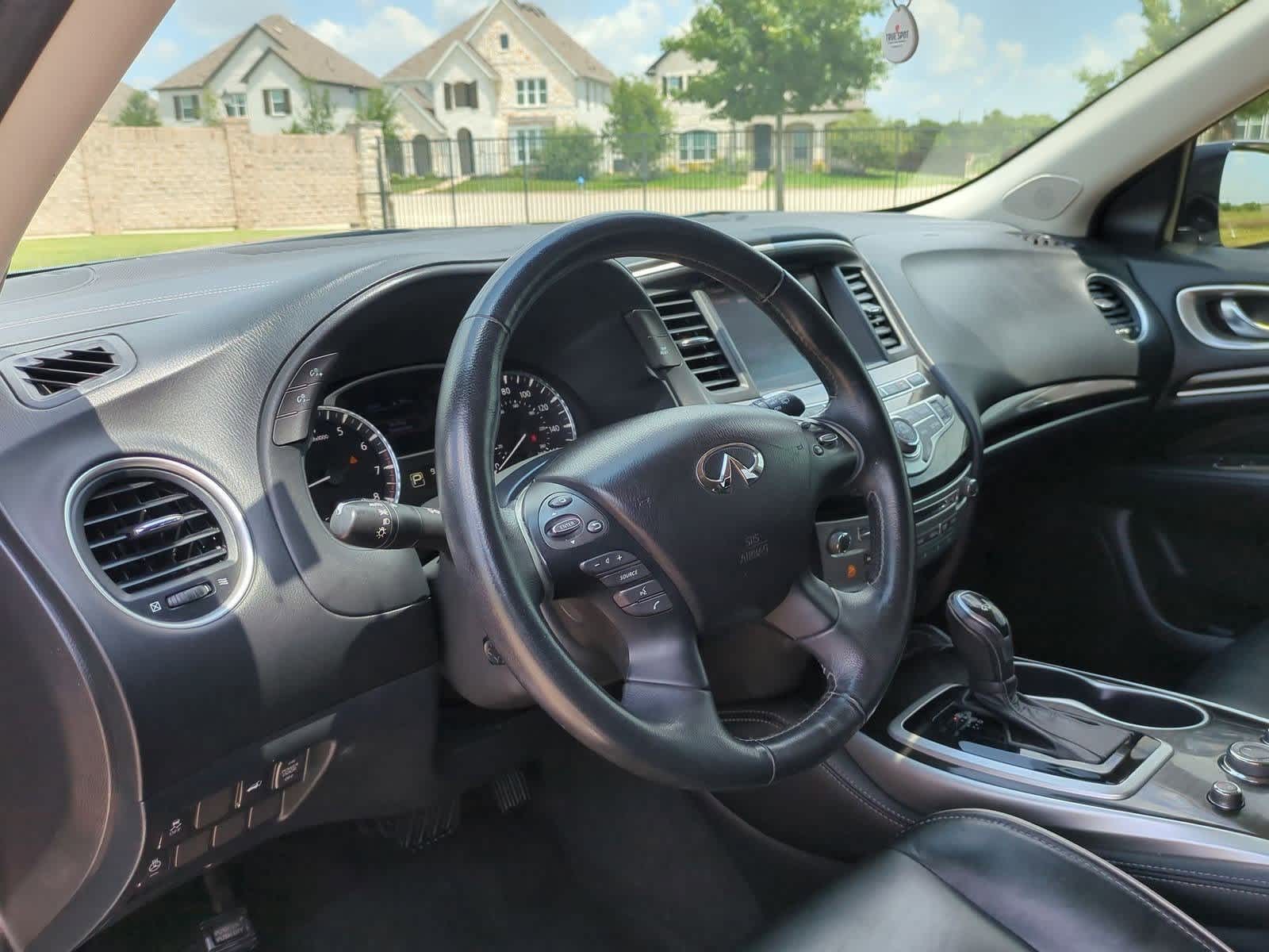 Thumbnail: 2017 INFINITI QX60 - 2