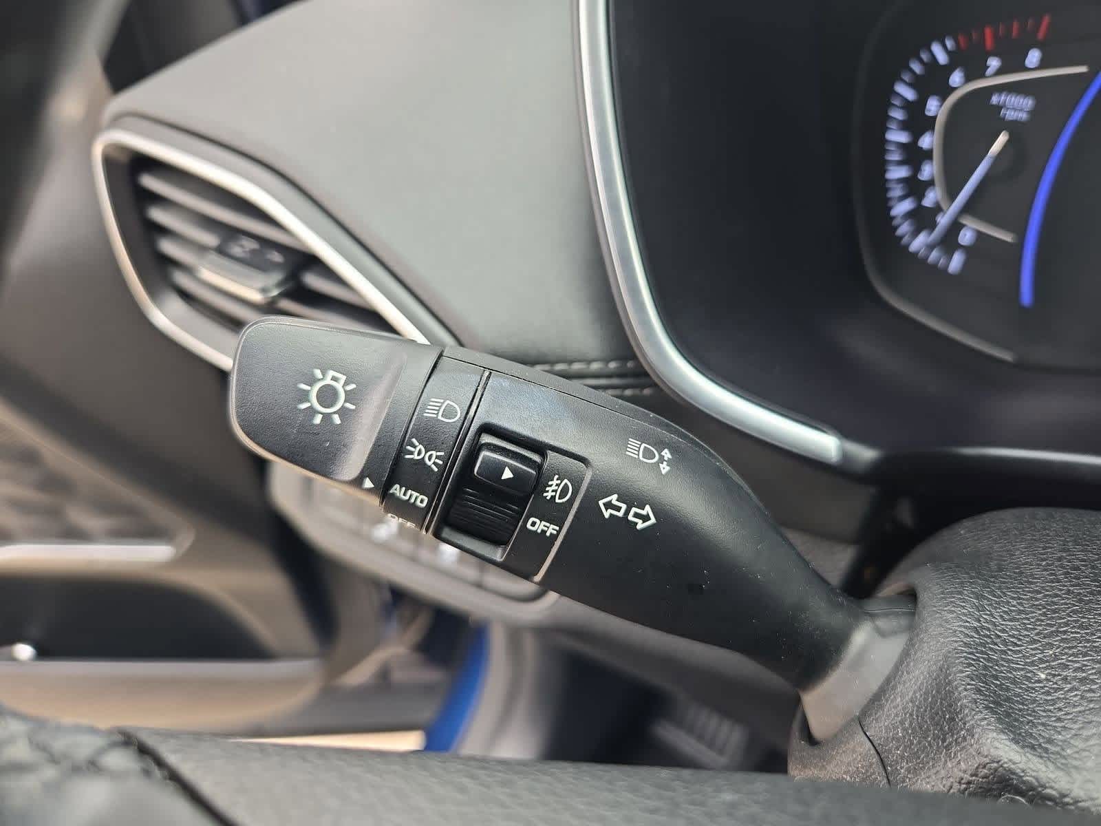 Thumbnail: 2020 Hyundai Santa Fe - 26