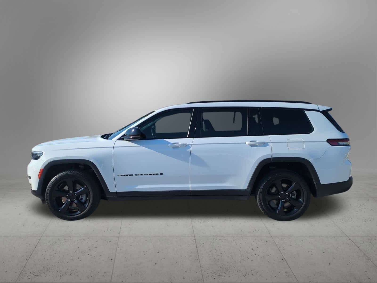 Thumbnail: 2021 Jeep Grand Cherokee L - 3