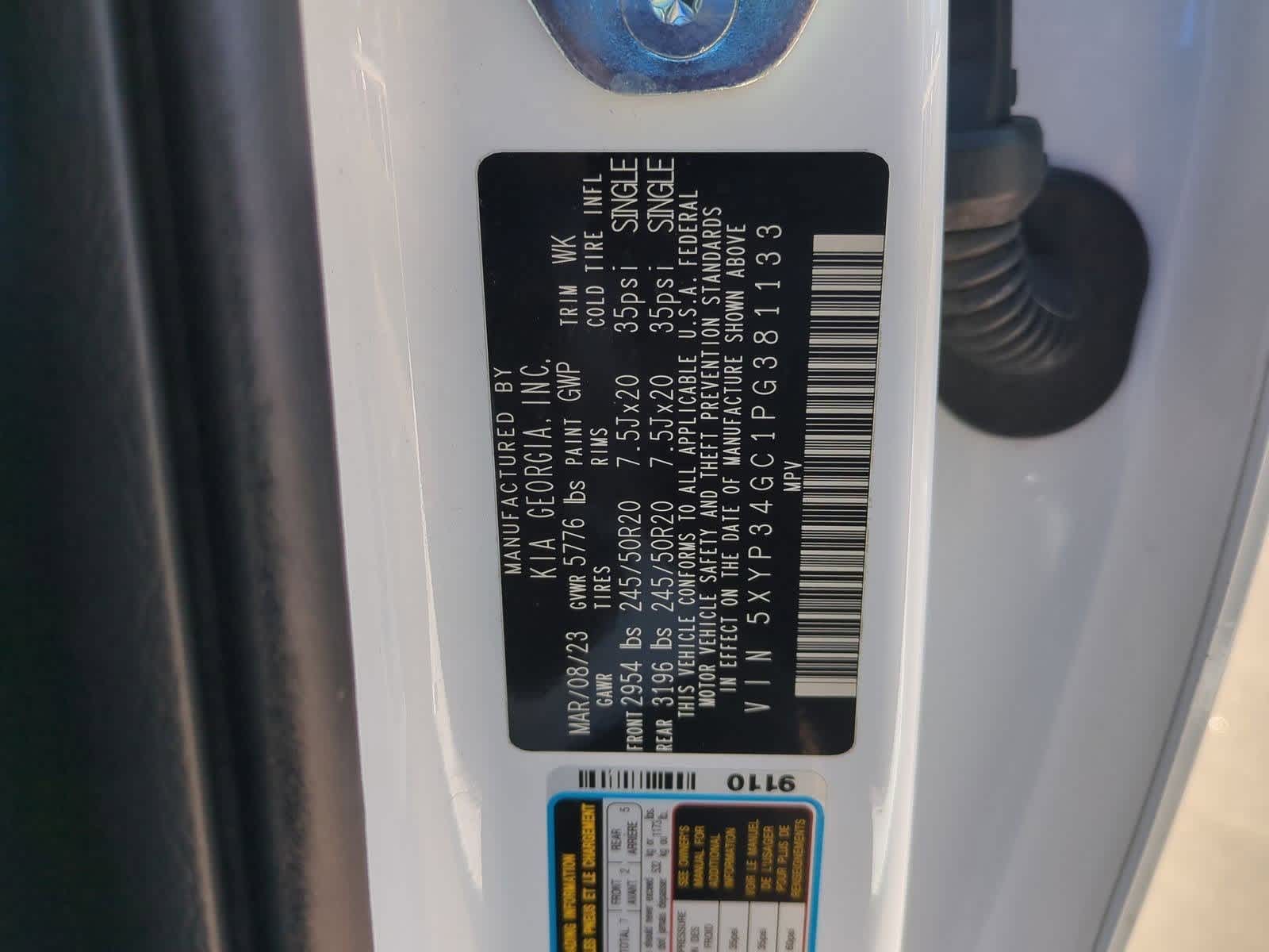 Thumbnail: 2023 Kia Telluride - 36