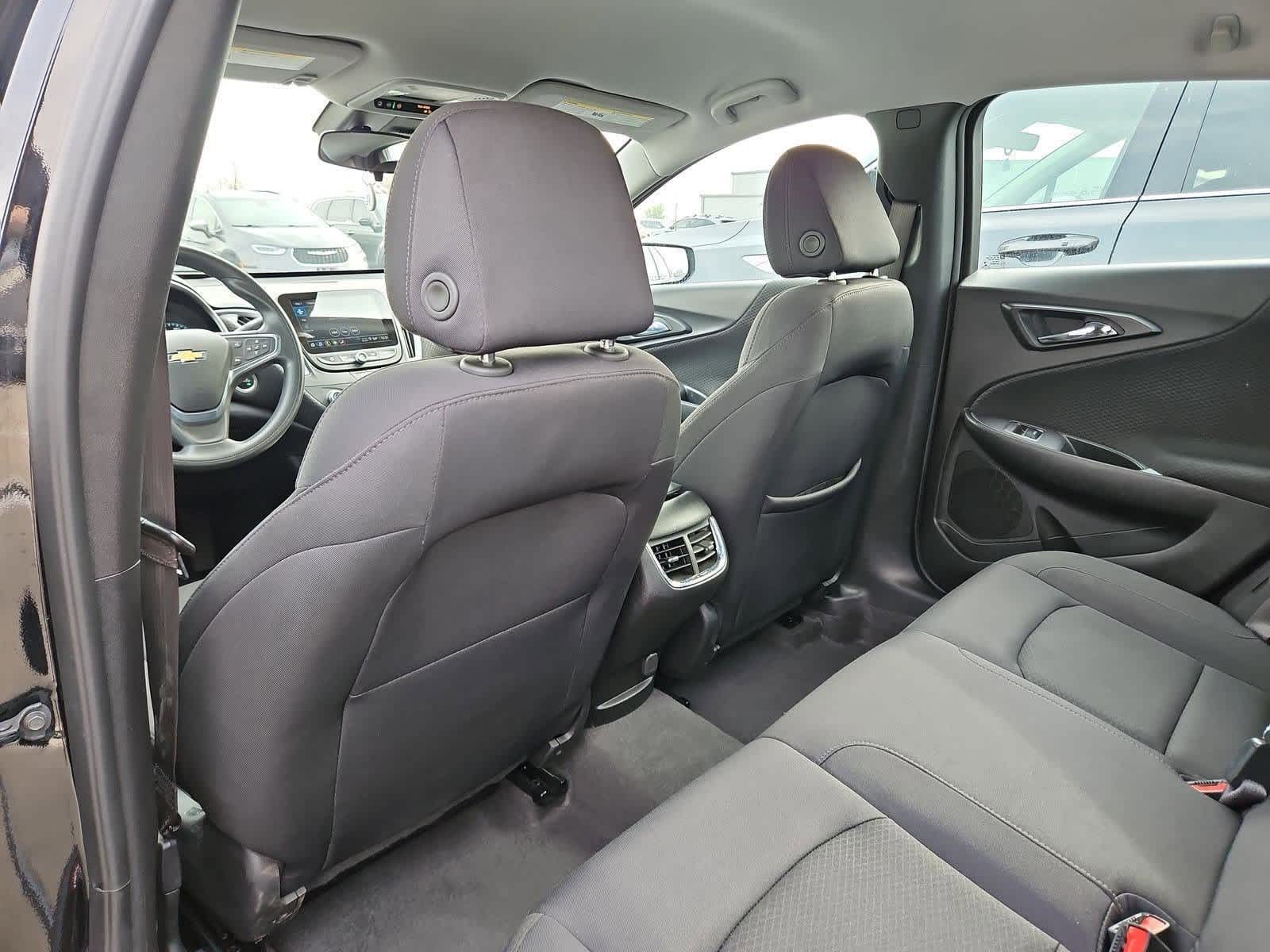 Thumbnail: 2024 Chevrolet Malibu - 18