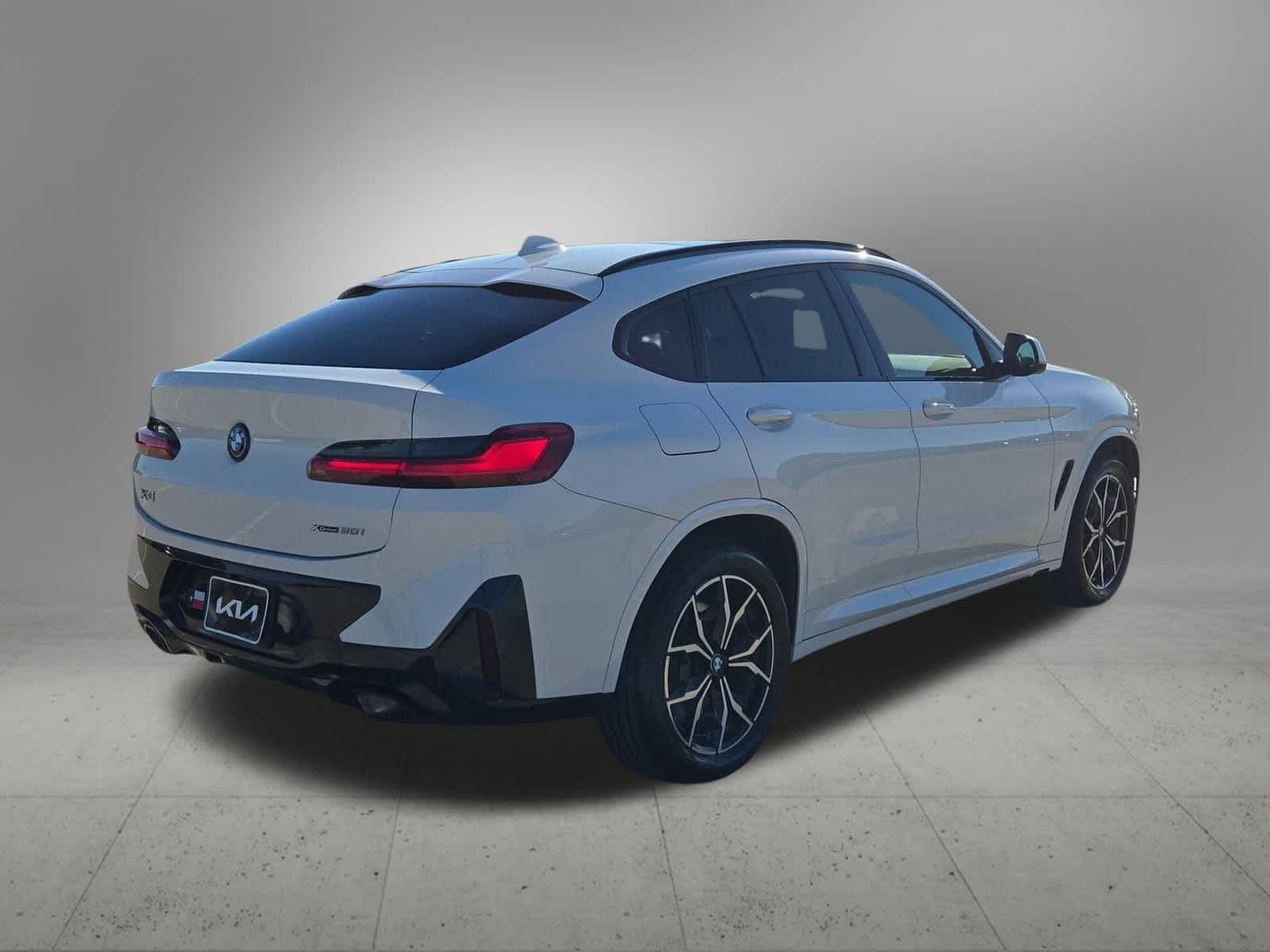 Thumbnail: 2023 BMW X4 - 6