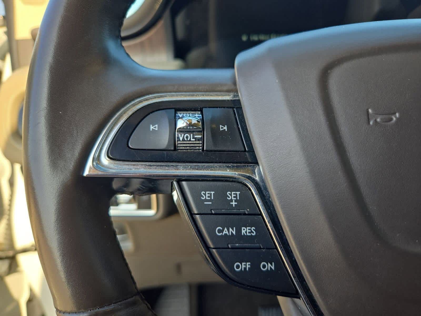 Thumbnail: 2022 Lincoln Nautilus - 22