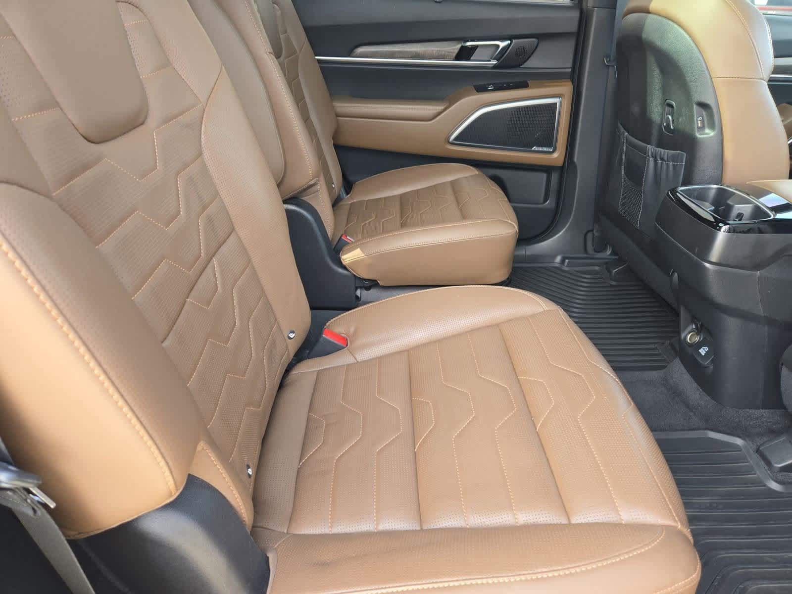 Thumbnail: 2022 Kia Telluride - 20