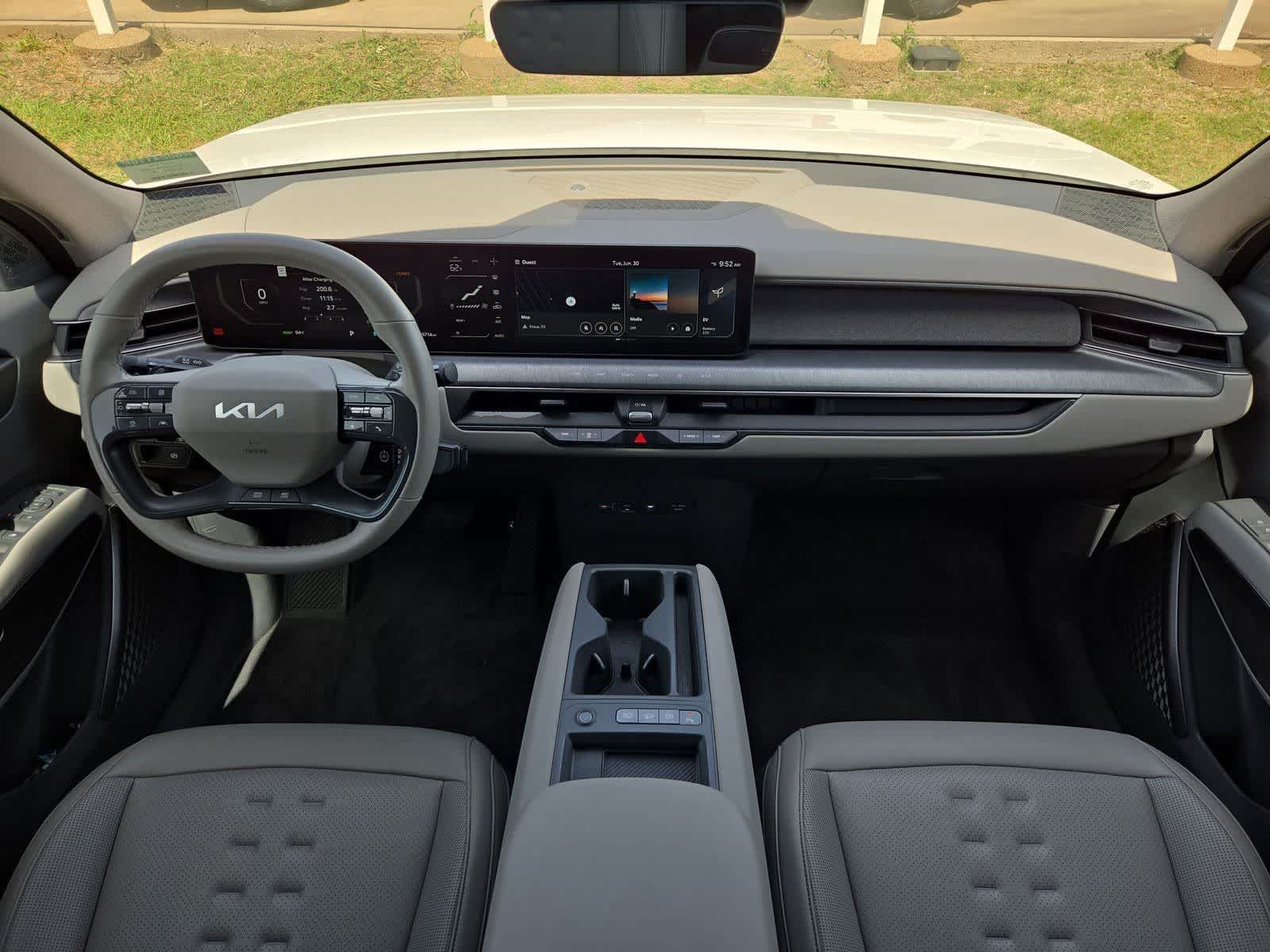 Thumbnail: 2024 Kia EV9 - 14