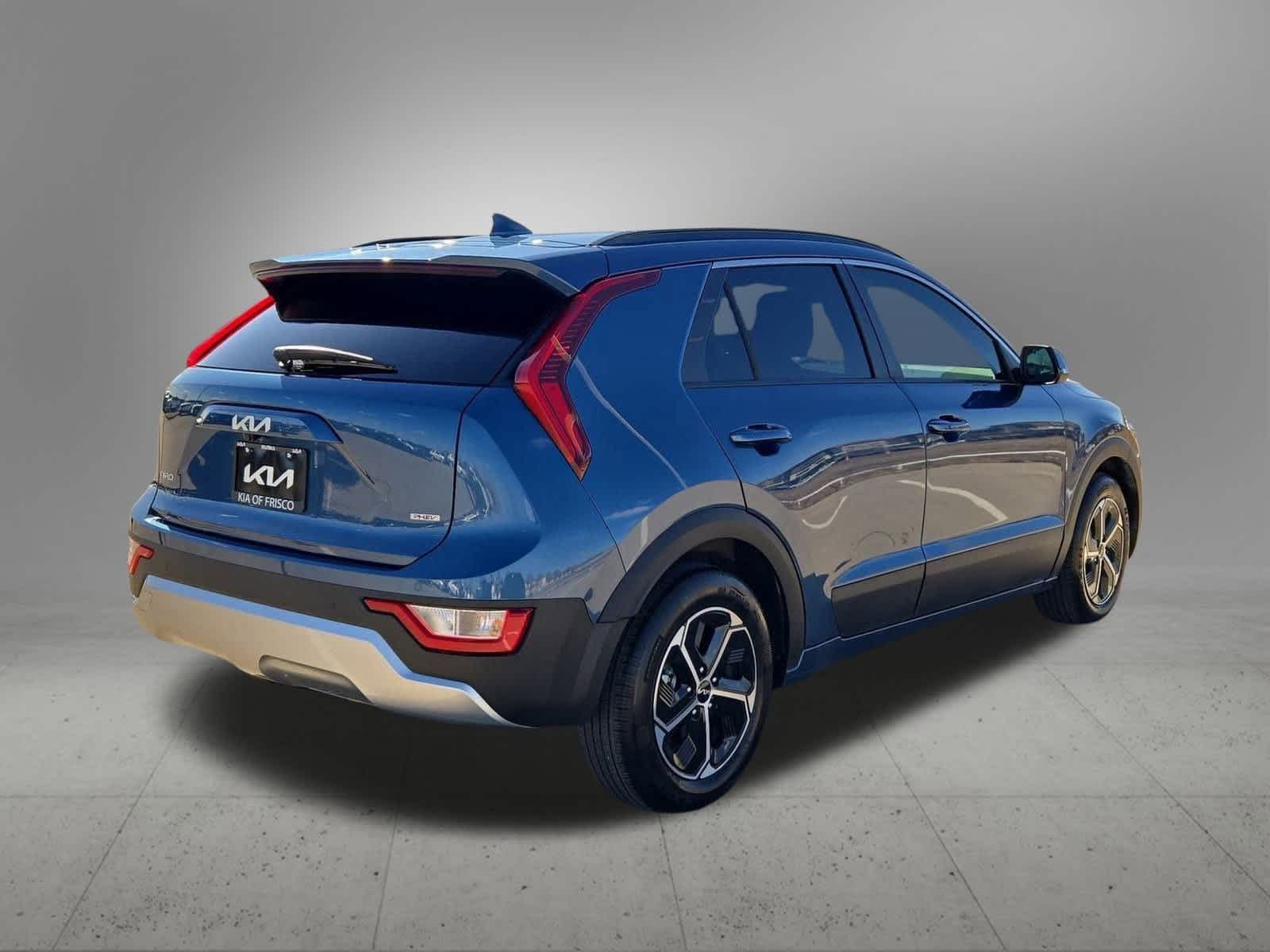 Thumbnail: 2023 Kia Niro - 6