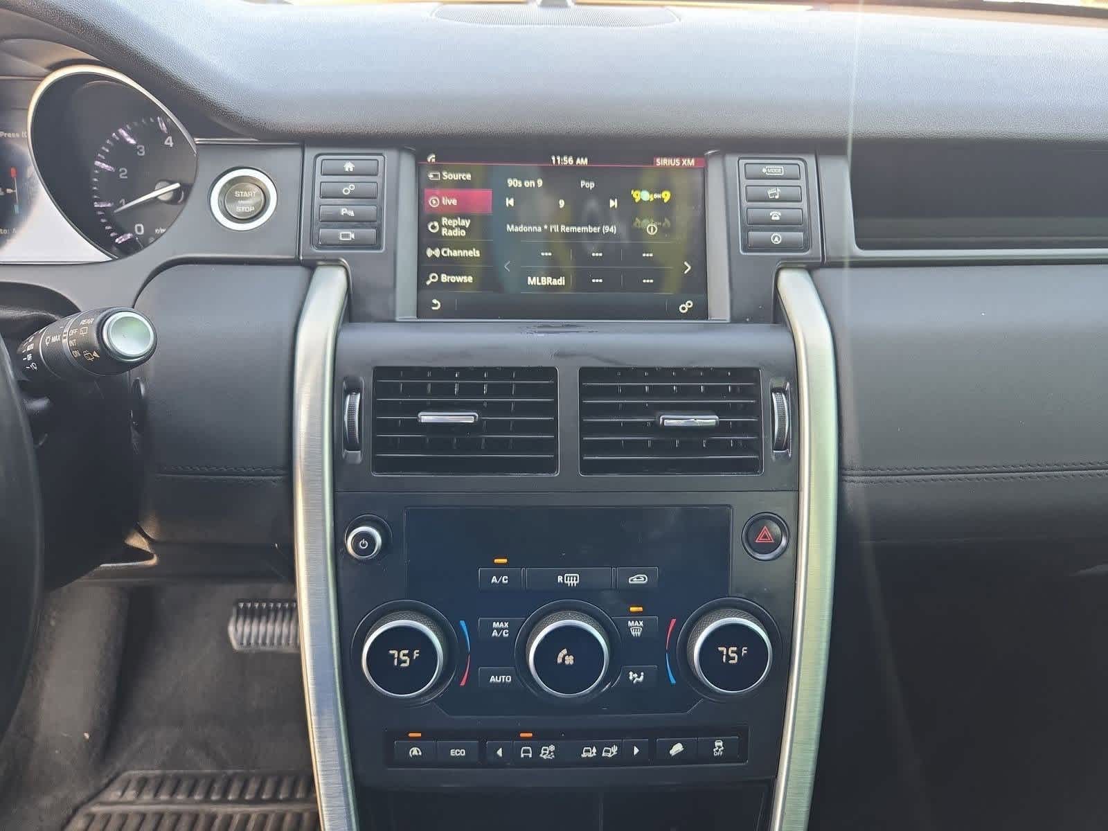 Thumbnail: 2015 Land Rover Discovery Sport - 29