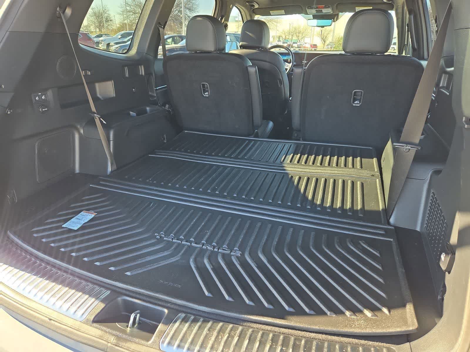 Thumbnail: 2024 Kia Telluride - 35