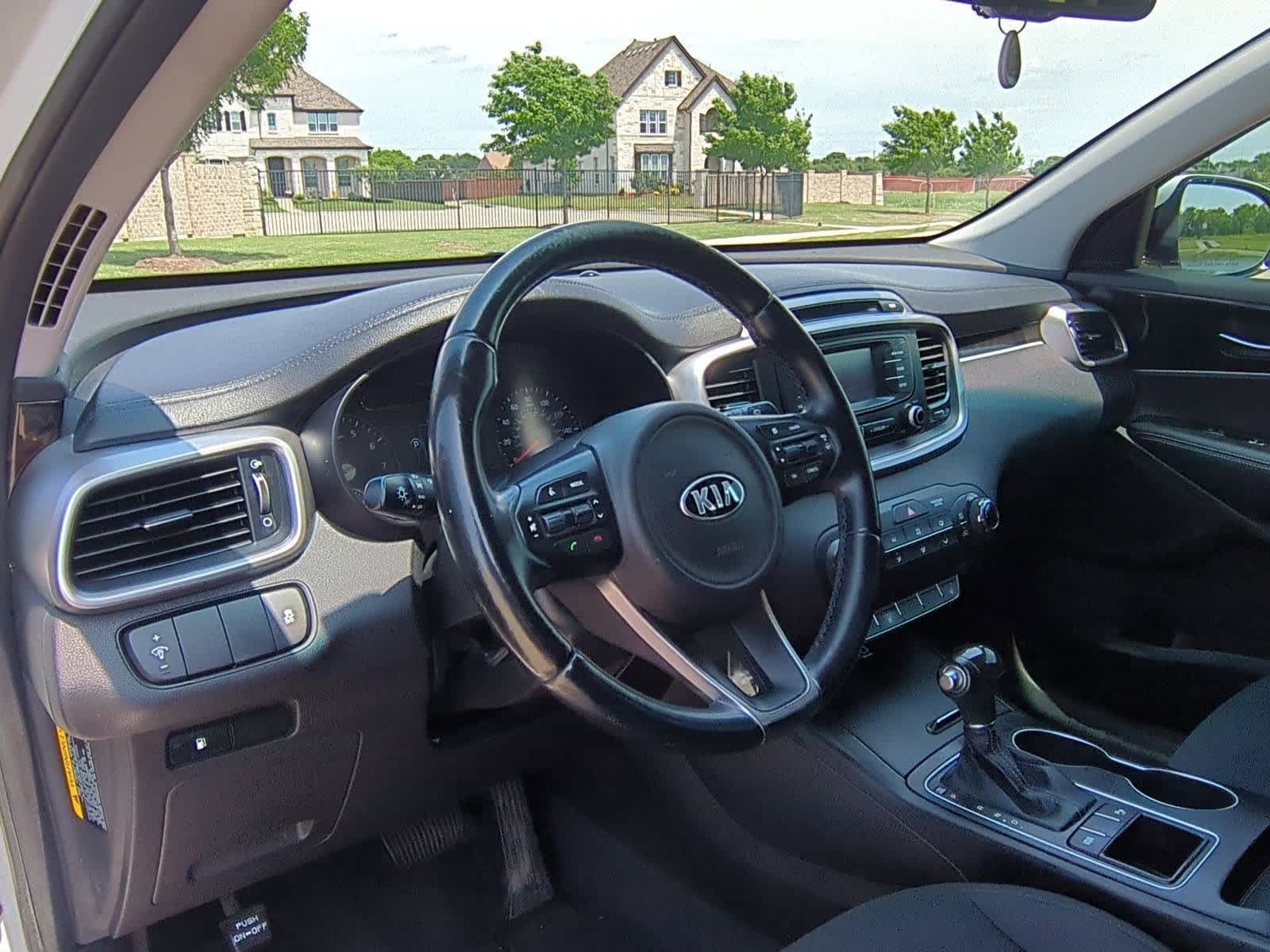 Thumbnail: 2016 Kia Sorento - 2