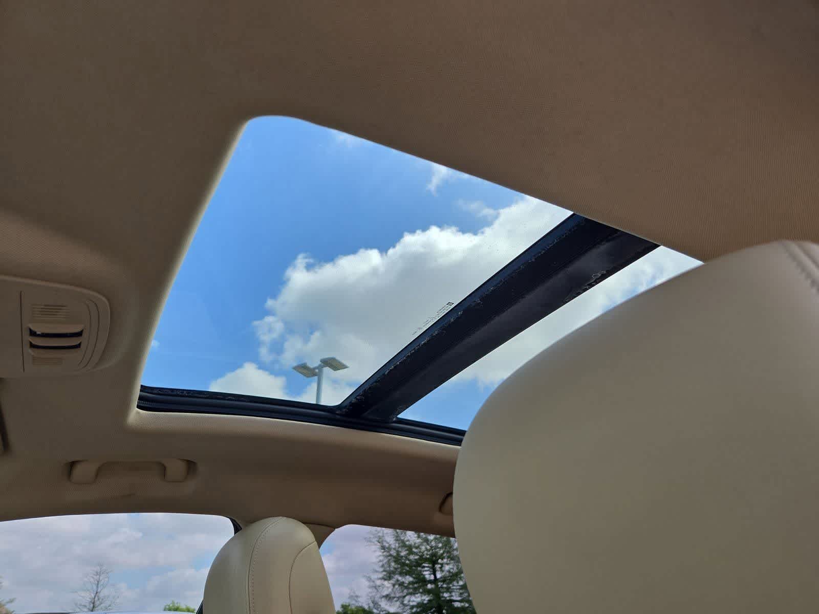 Thumbnail: 2013 Buick LaCrosse - 18