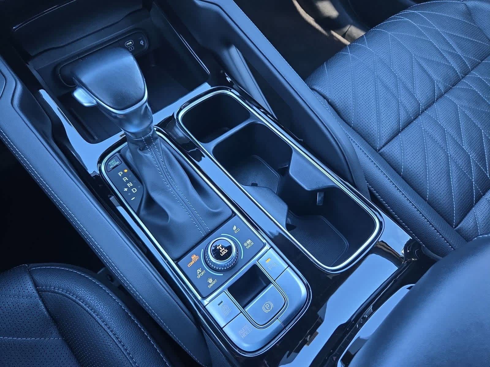 Thumbnail: 2023 Kia Telluride - 32