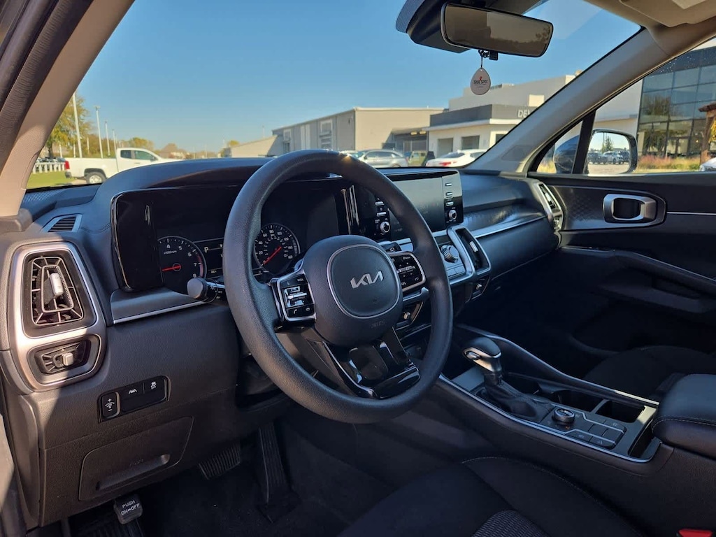 Certified 2023 Kia Sorento LX SUV