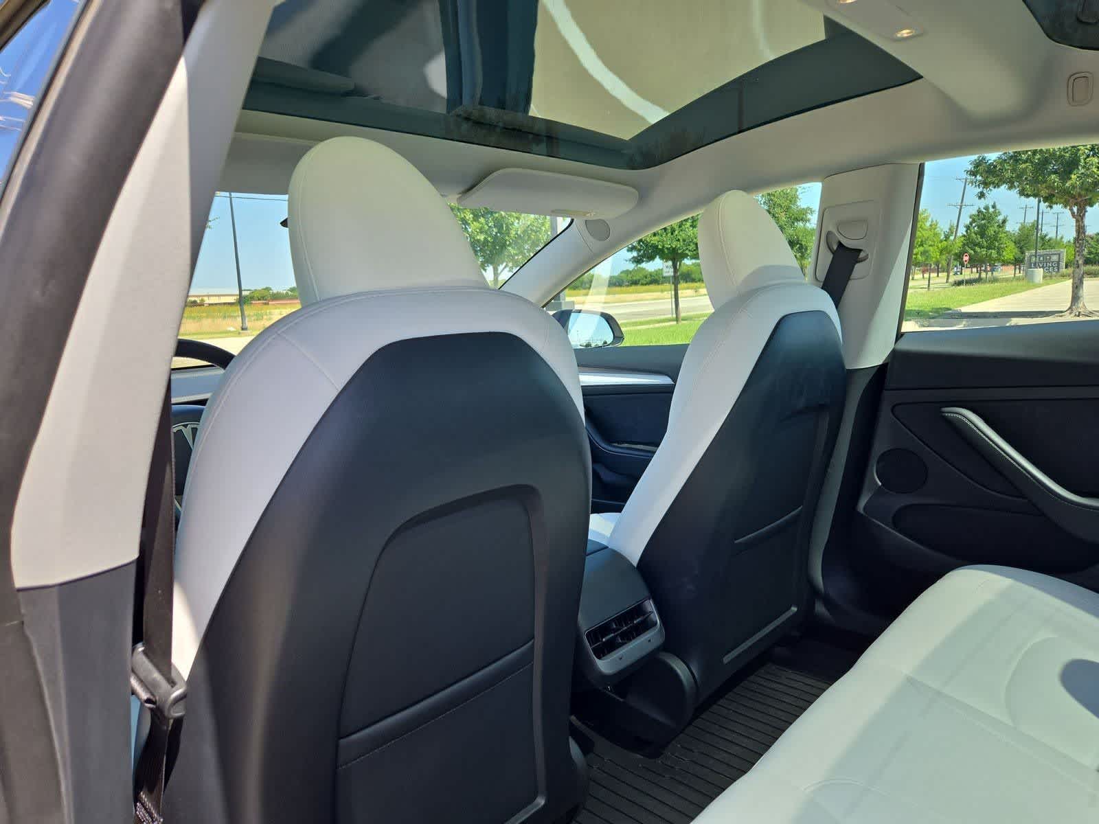 Thumbnail: 2023 Tesla Model 3 - 15