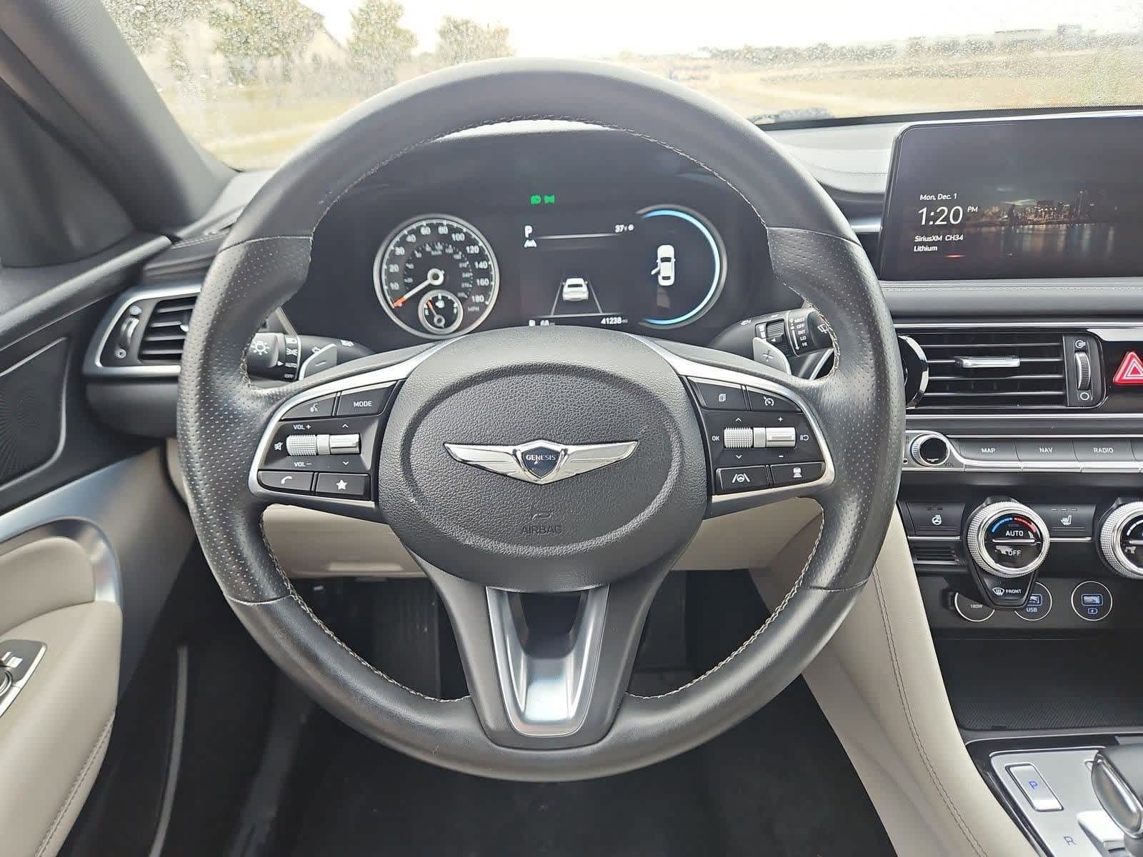 Thumbnail: 2023 Genesis G70 - 21