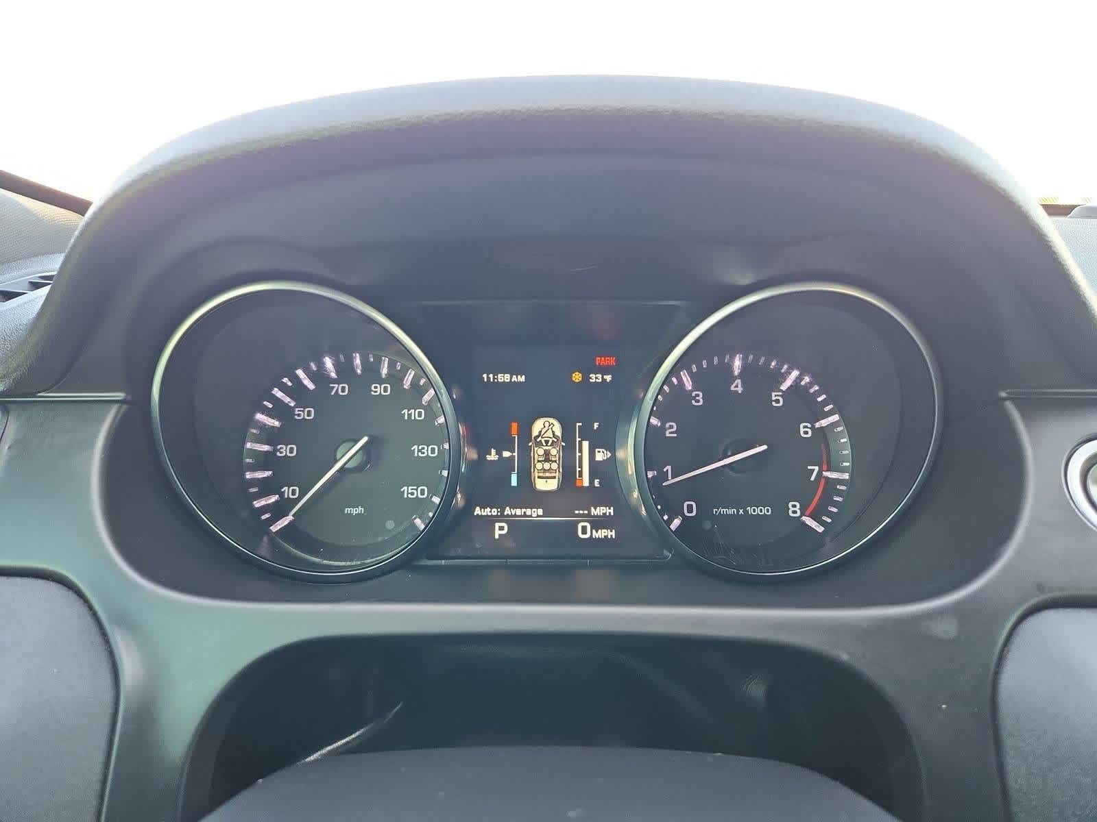 Thumbnail: 2015 Land Rover Discovery Sport - 34