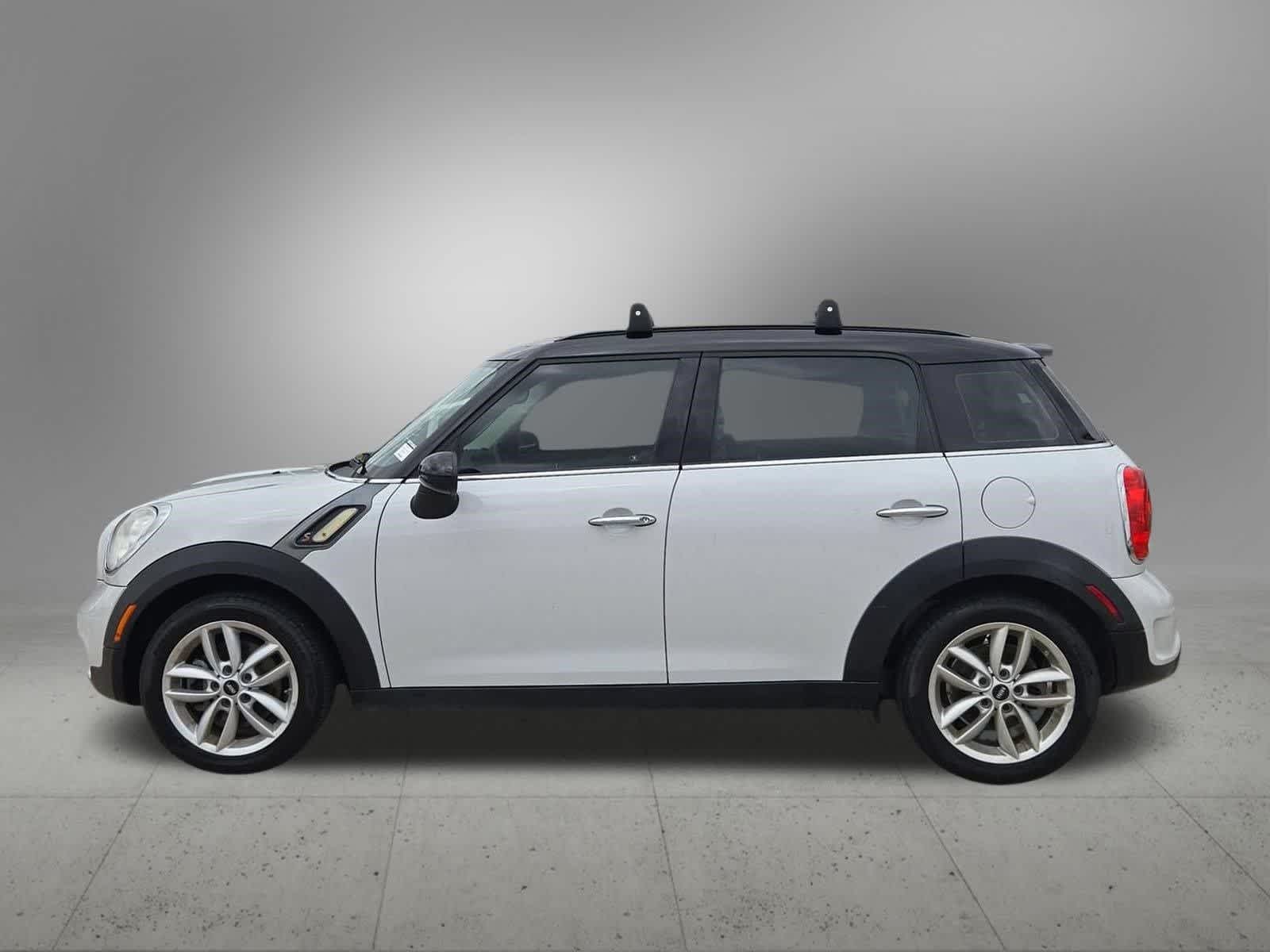 Thumbnail: 2014 MINI Cooper Countryman - 3