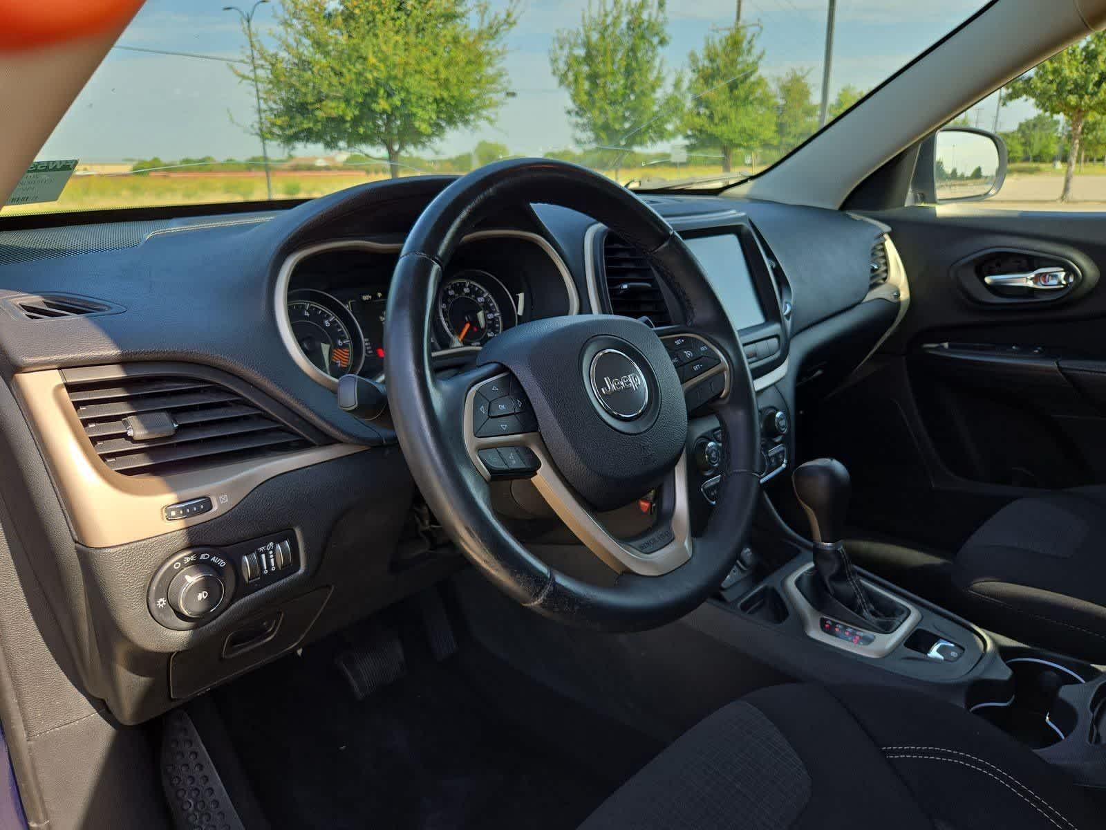 Used 2015 Jeep Cherokee Latitude with VIN 1C4PJLCB9FW539703 for sale in Frisco, TX