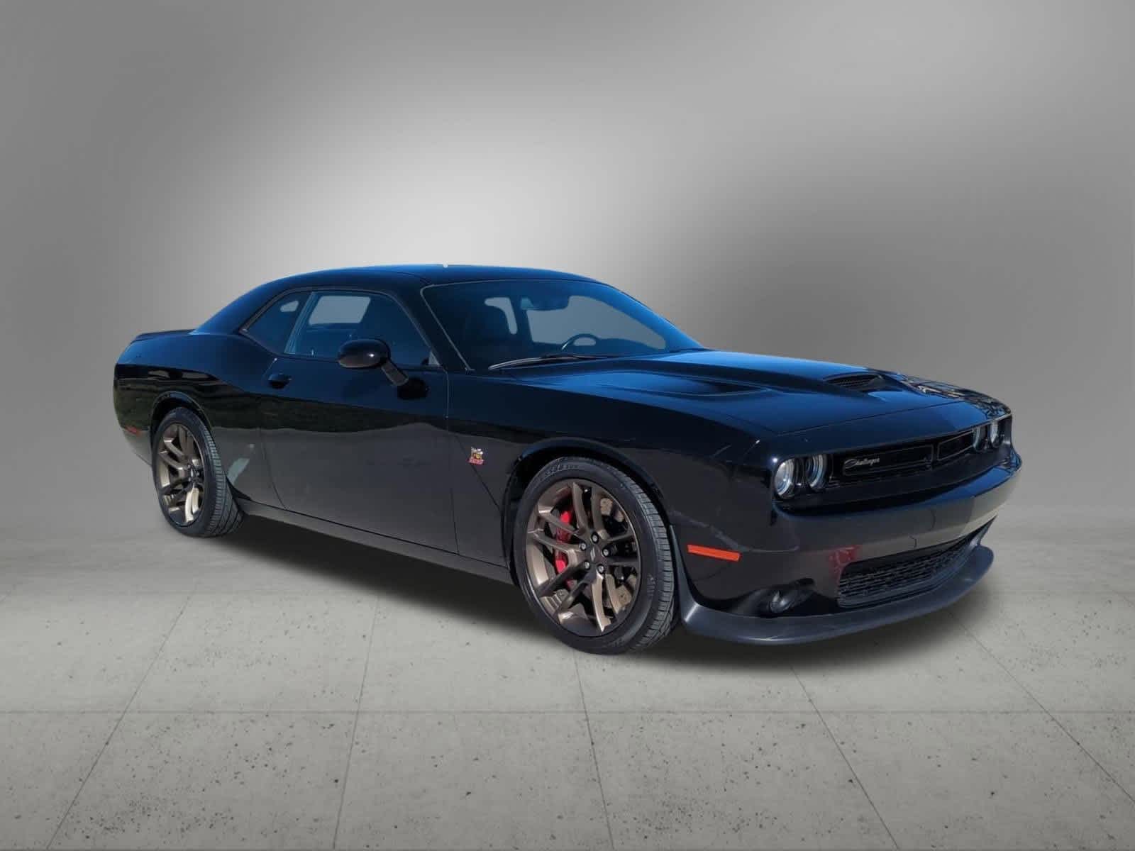Thumbnail: 2022 Dodge Challenger - 8