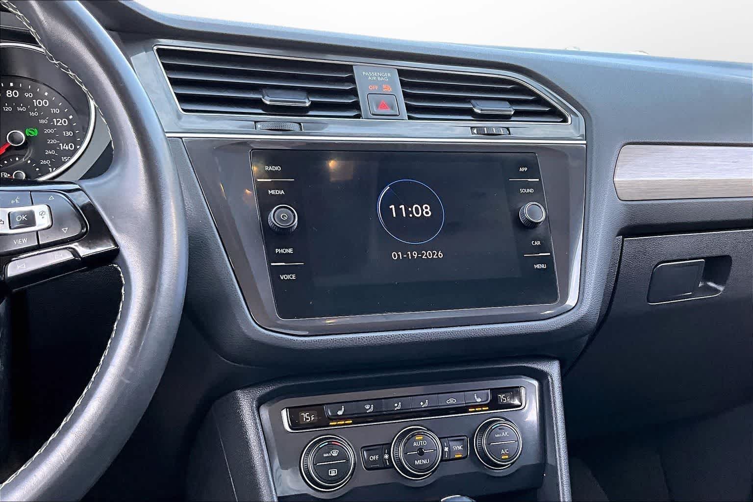 Thumbnail: 2021 Volkswagen Tiguan - 6