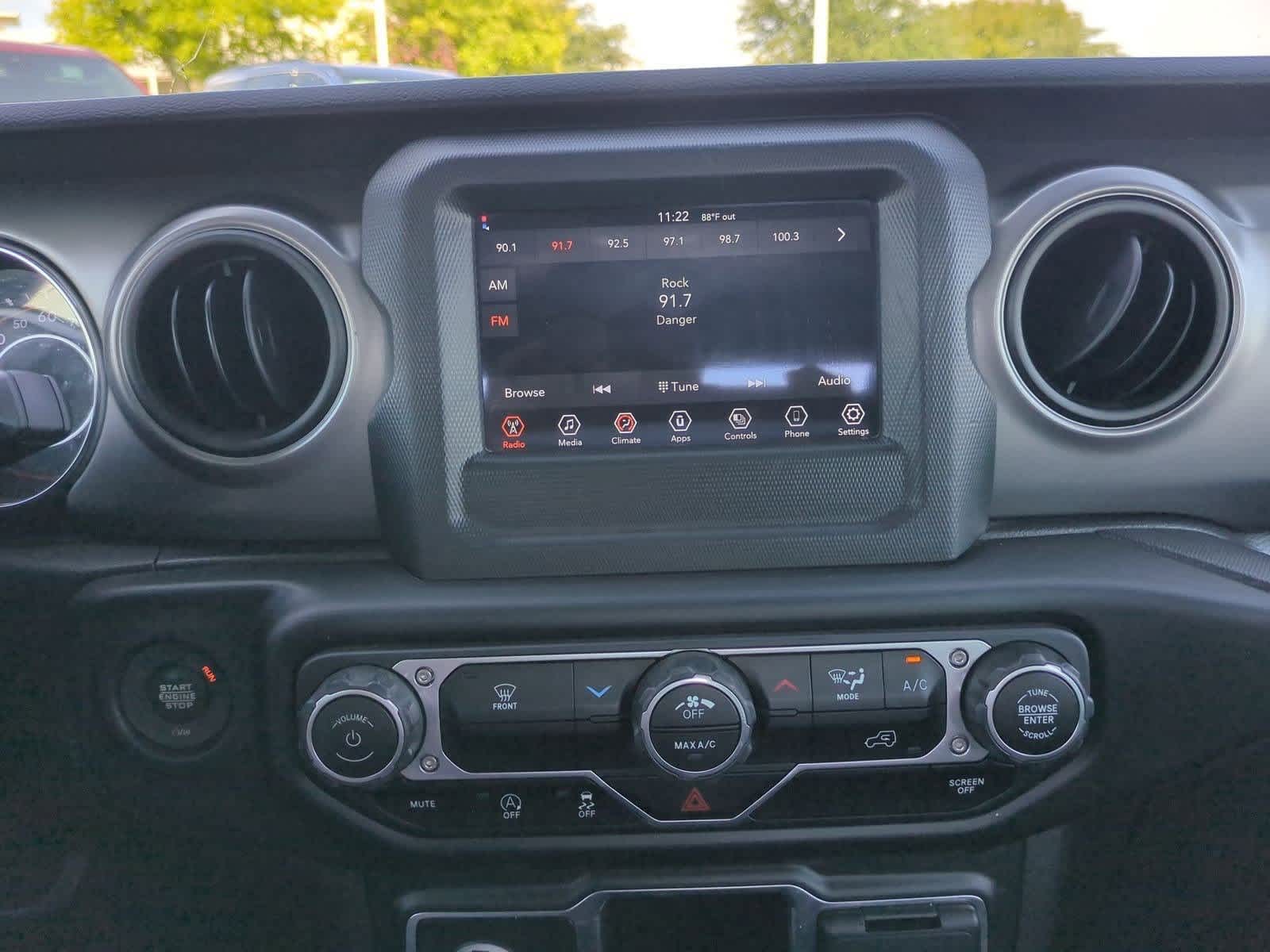 Thumbnail: 2022 Jeep Gladiator - 27