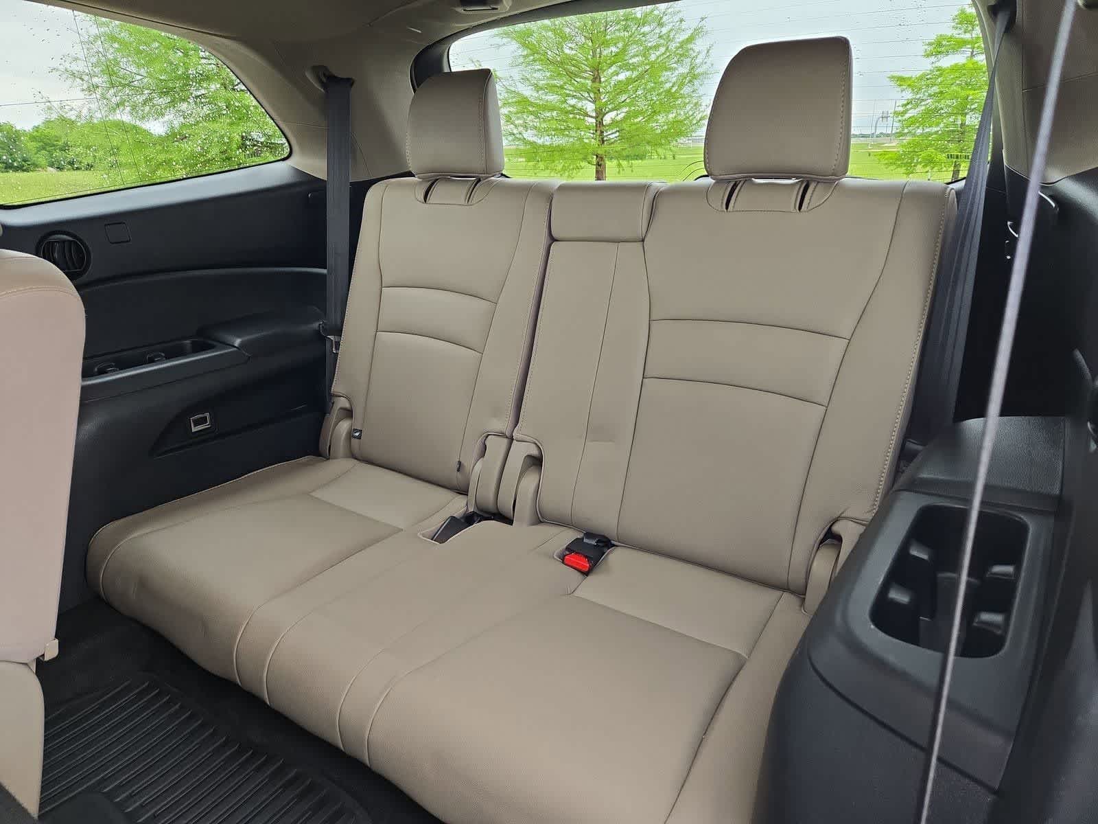 Thumbnail: 2016 Honda Pilot - 36