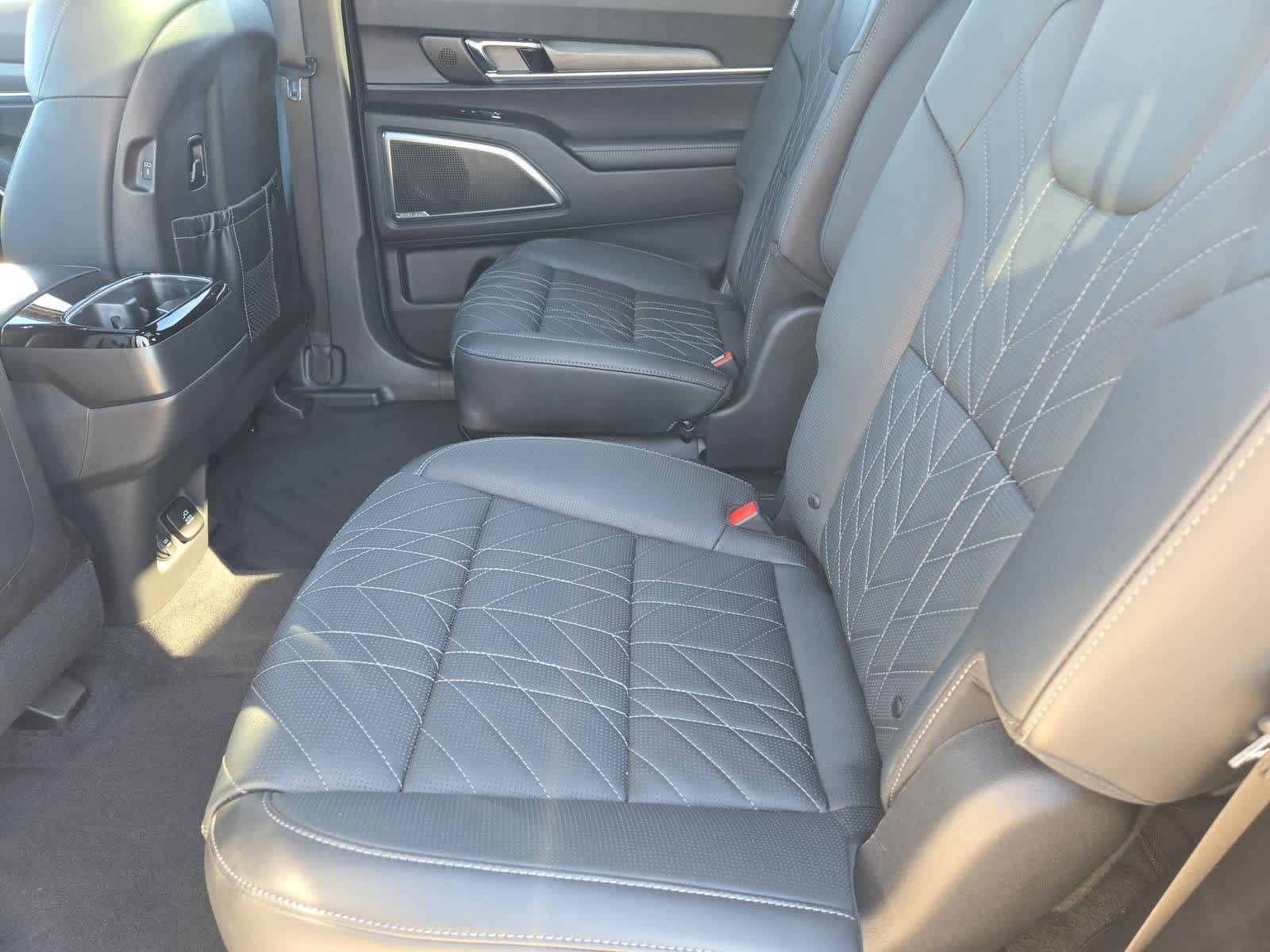 Thumbnail: 2024 Kia Telluride - 19