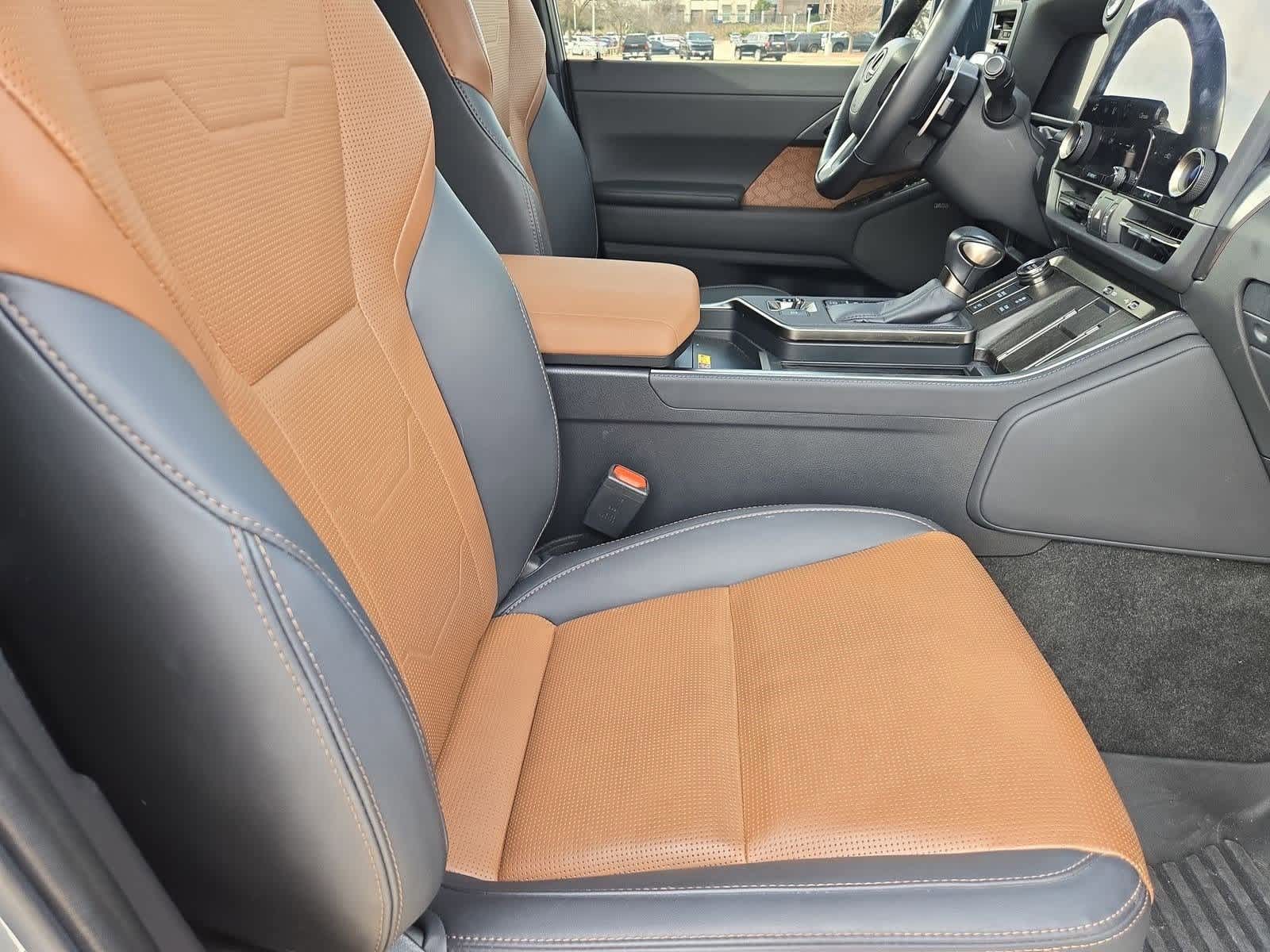 Thumbnail: 2024 Lexus GX - 22