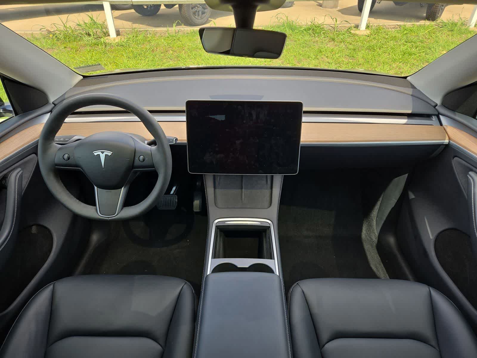 Thumbnail: 2024 Tesla Model Y - 15
