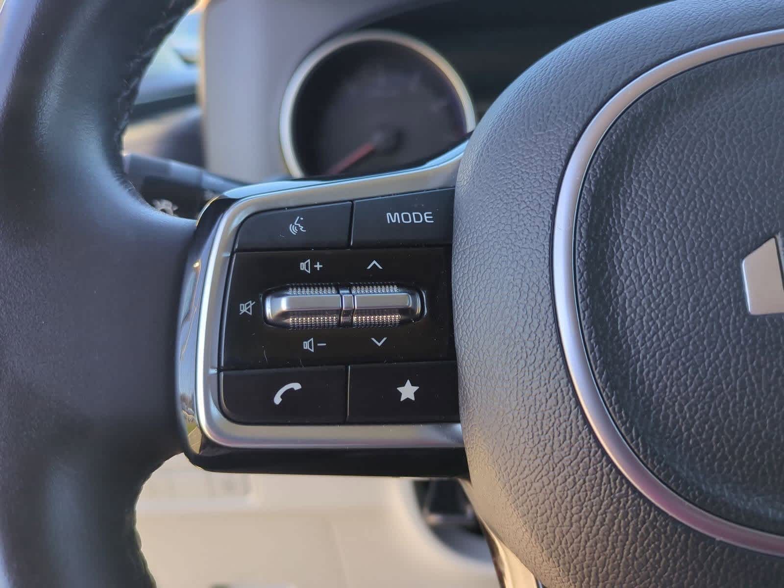 Thumbnail: 2024 Kia Carnival - 22