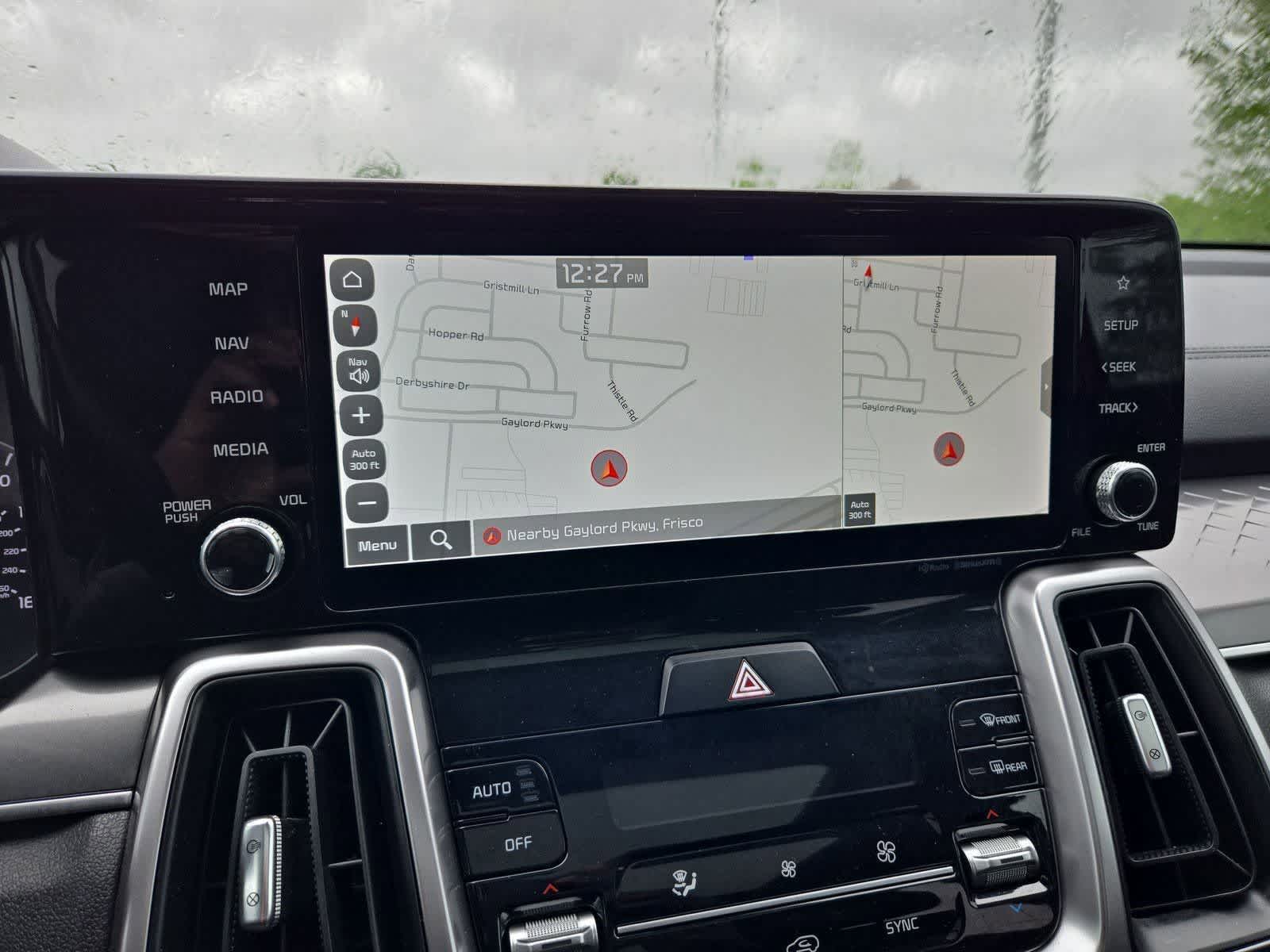 Thumbnail: 2023 Kia Sorento - 28