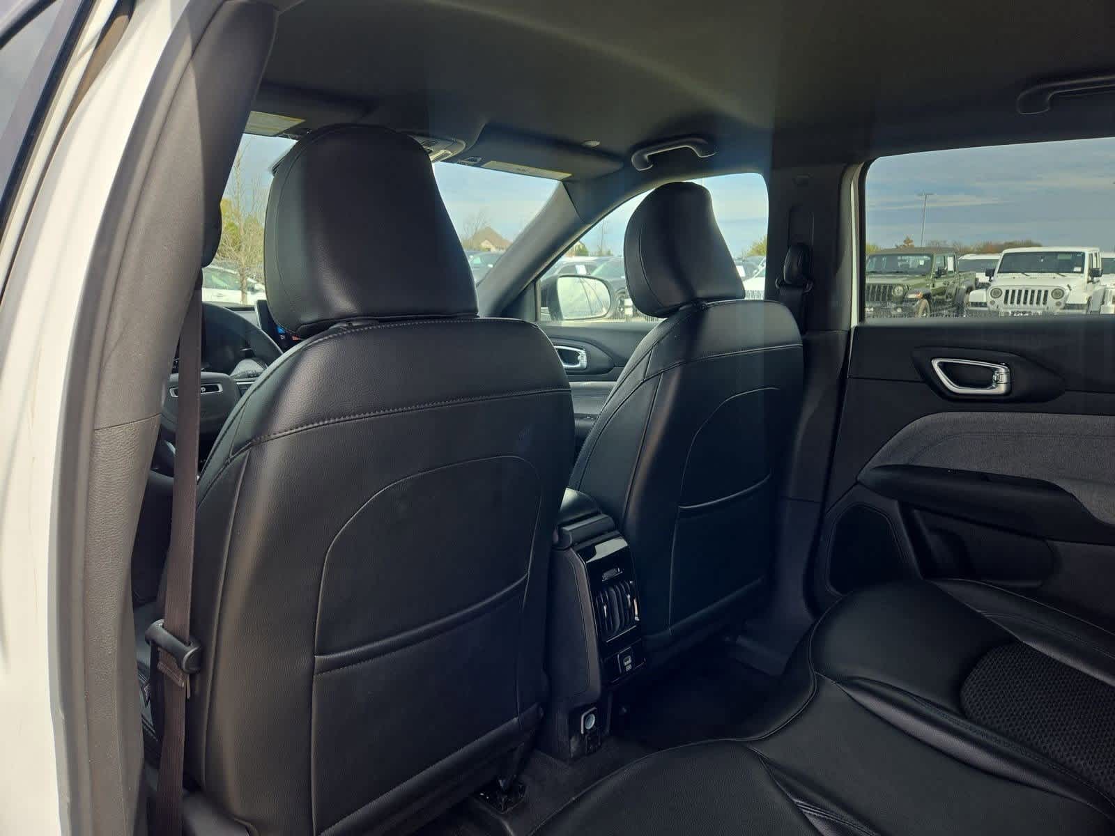 Thumbnail: 2023 Jeep Compass - 18