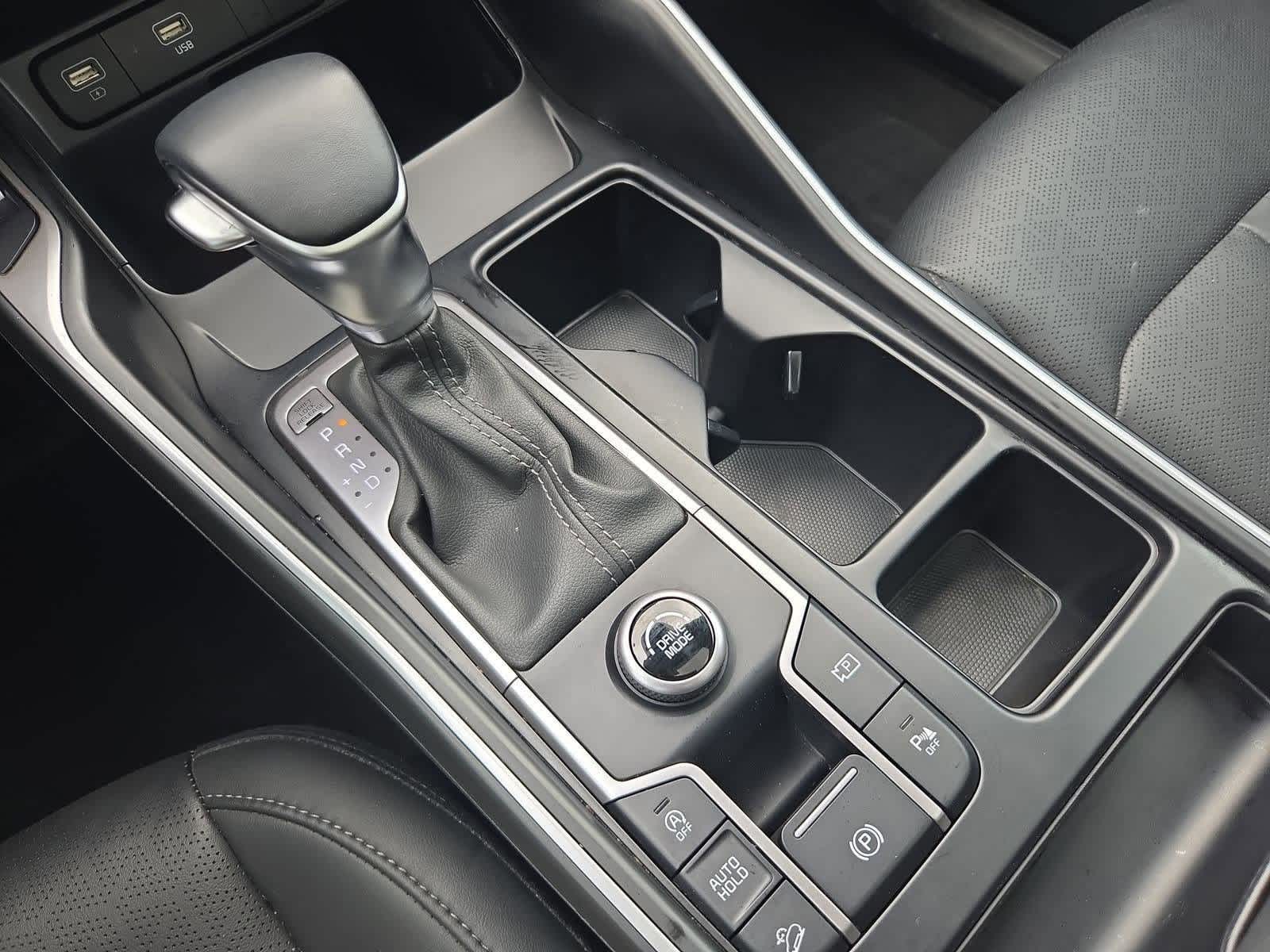 Thumbnail: 2023 Kia Sorento - 31